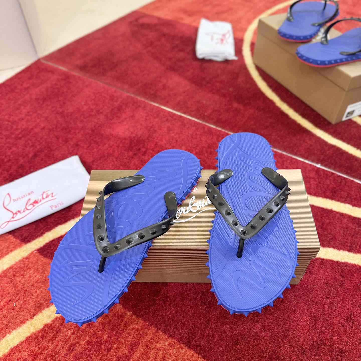 Christian Louboutin Super Loubi Flip Flops - DesignerGu
