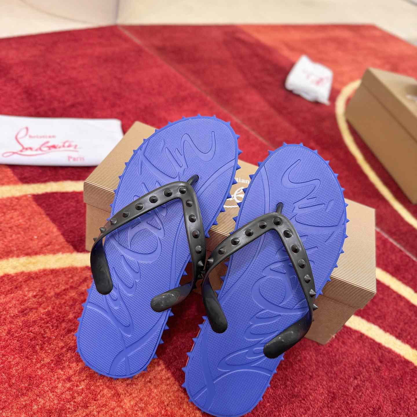 Christian Louboutin Super Loubi Flip Flops - DesignerGu