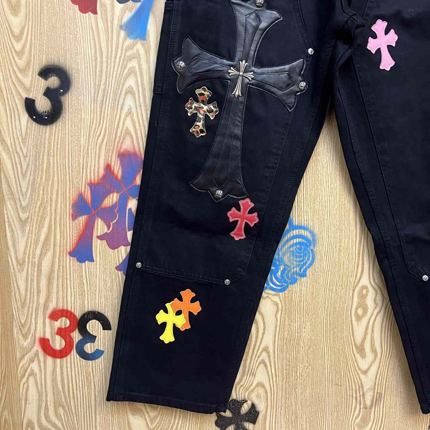 Chrome Hearts  Jeans  - DesignerGu