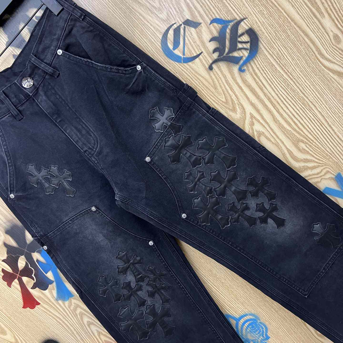 Chrome Hearts  Jeans  - DesignerGu