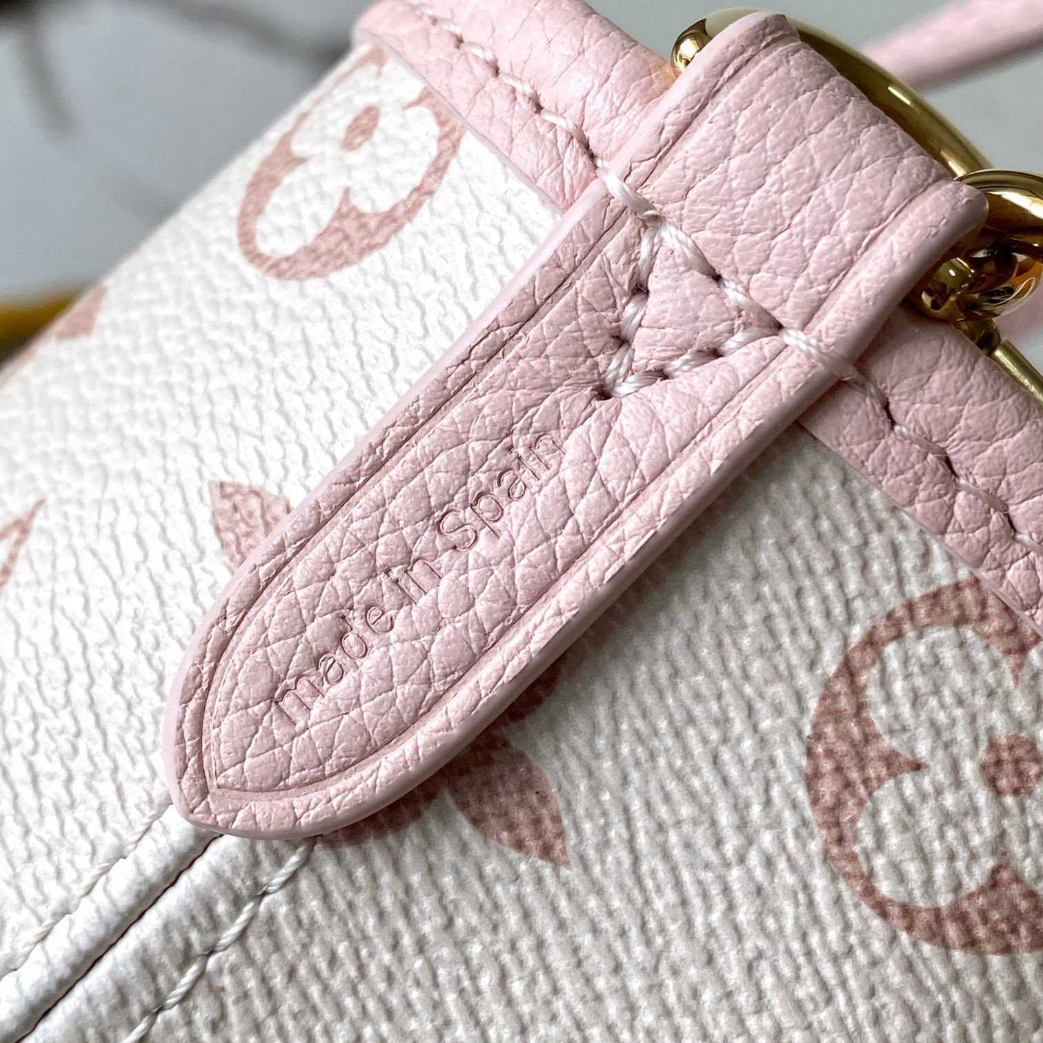 Louis Vuitton Neverfull Inside Out BB M2A466 - DesignerGu