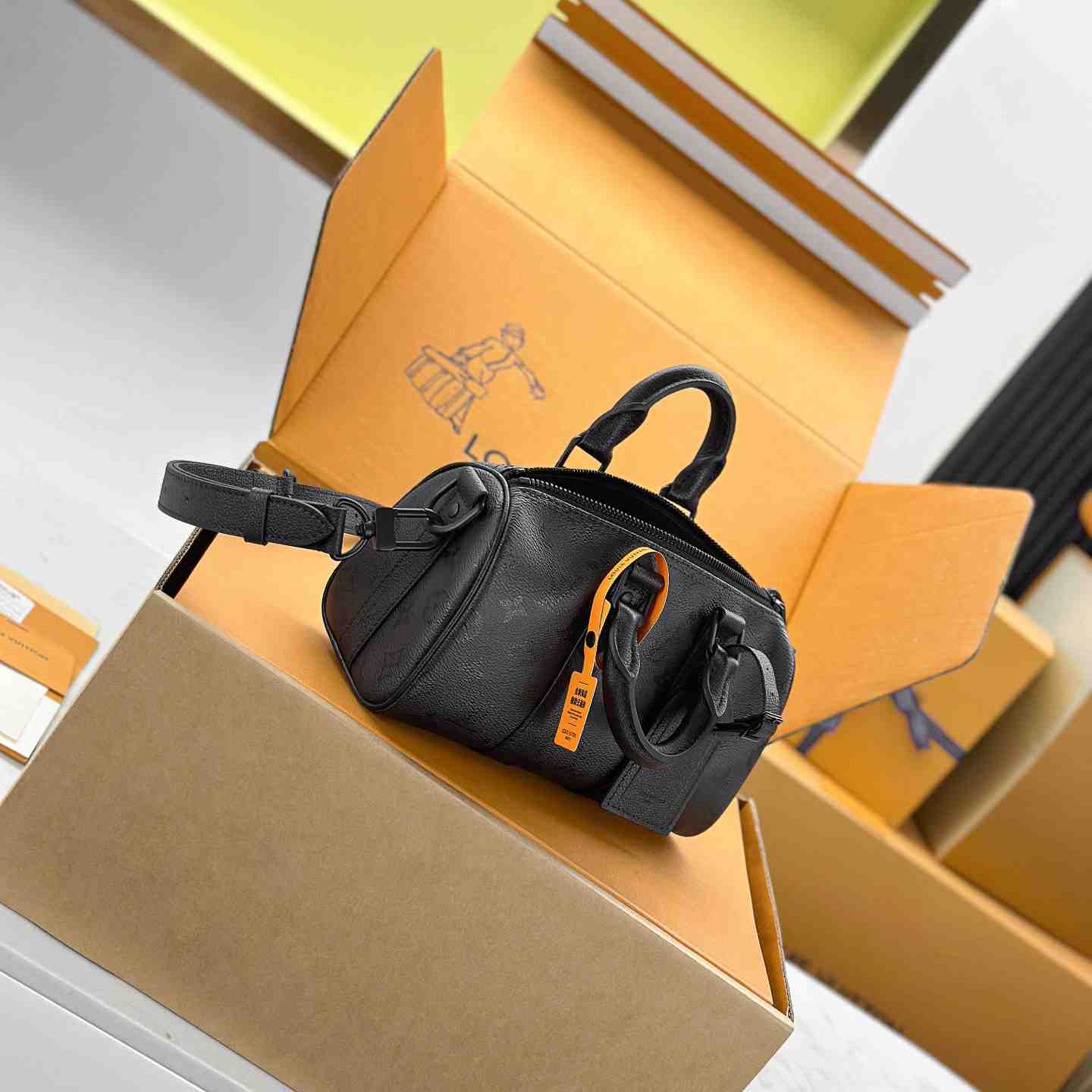 Louis Vuitton Keepall Bandoulière 25 M28369 - DesignerGu