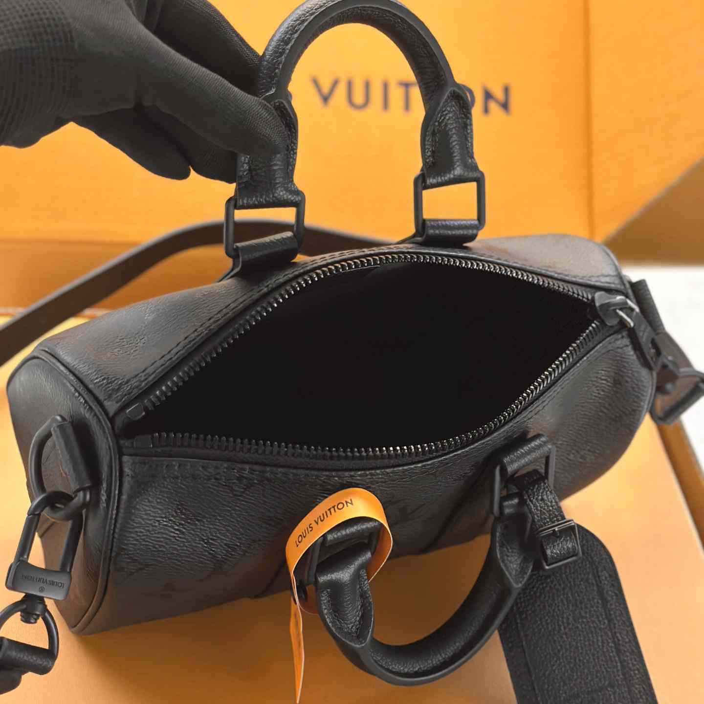 Louis Vuitton Keepall Bandoulière 25 M28369 - DesignerGu