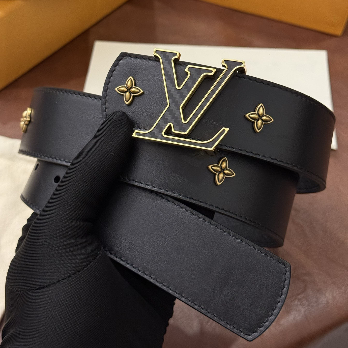 Louis Vuitton LV Dimension Drift Flower Studs 40mm Reversible Belt - DesignerGu