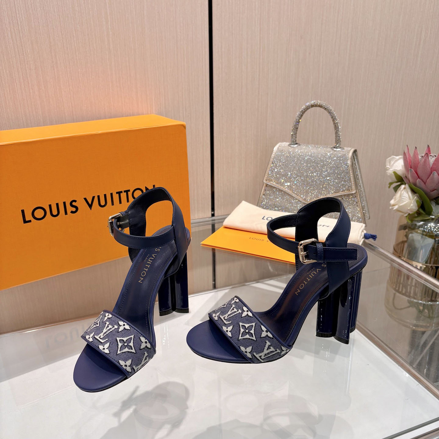 Louis Vuitton Silhouette Sandal  - DesignerGu