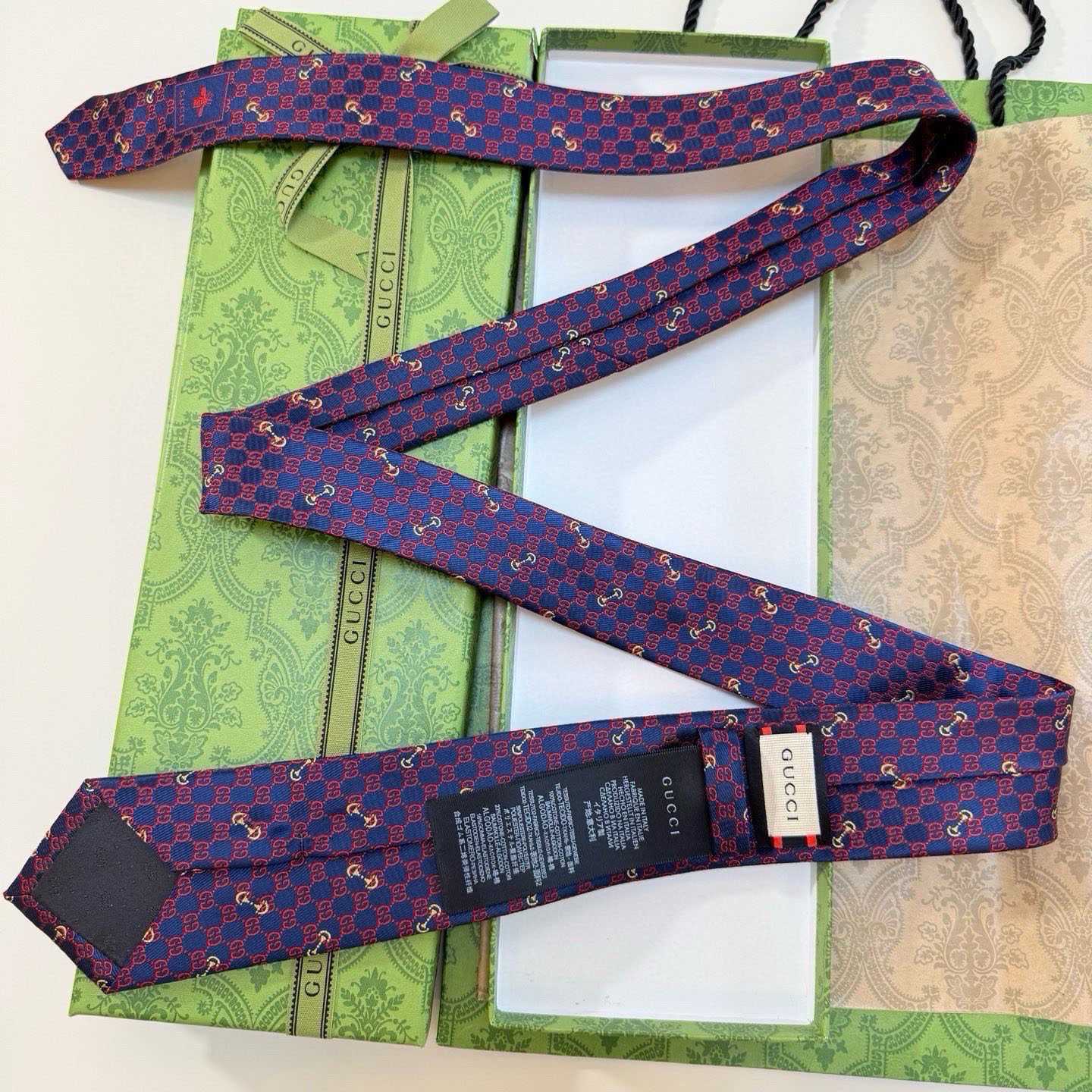 Gucci GG Silk Jacquard Tie - DesignerGu