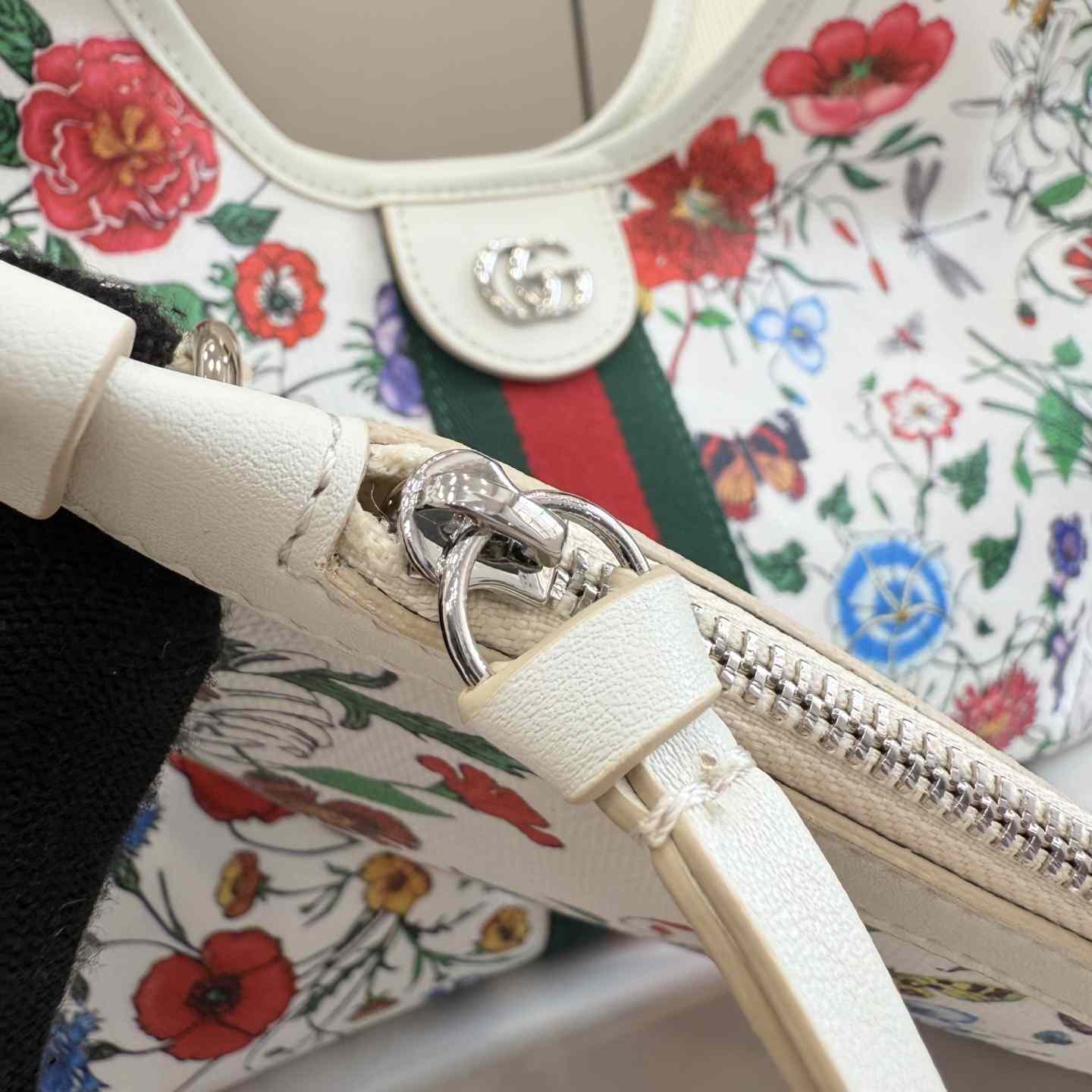 Gucci Giglio Small Tote Bag 860845 - DesignerGu