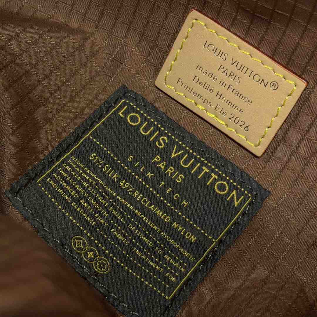 Louis Vuitton Rush Bumbag Louis Vuitton Silk Tech M2A452 - DesignerGu