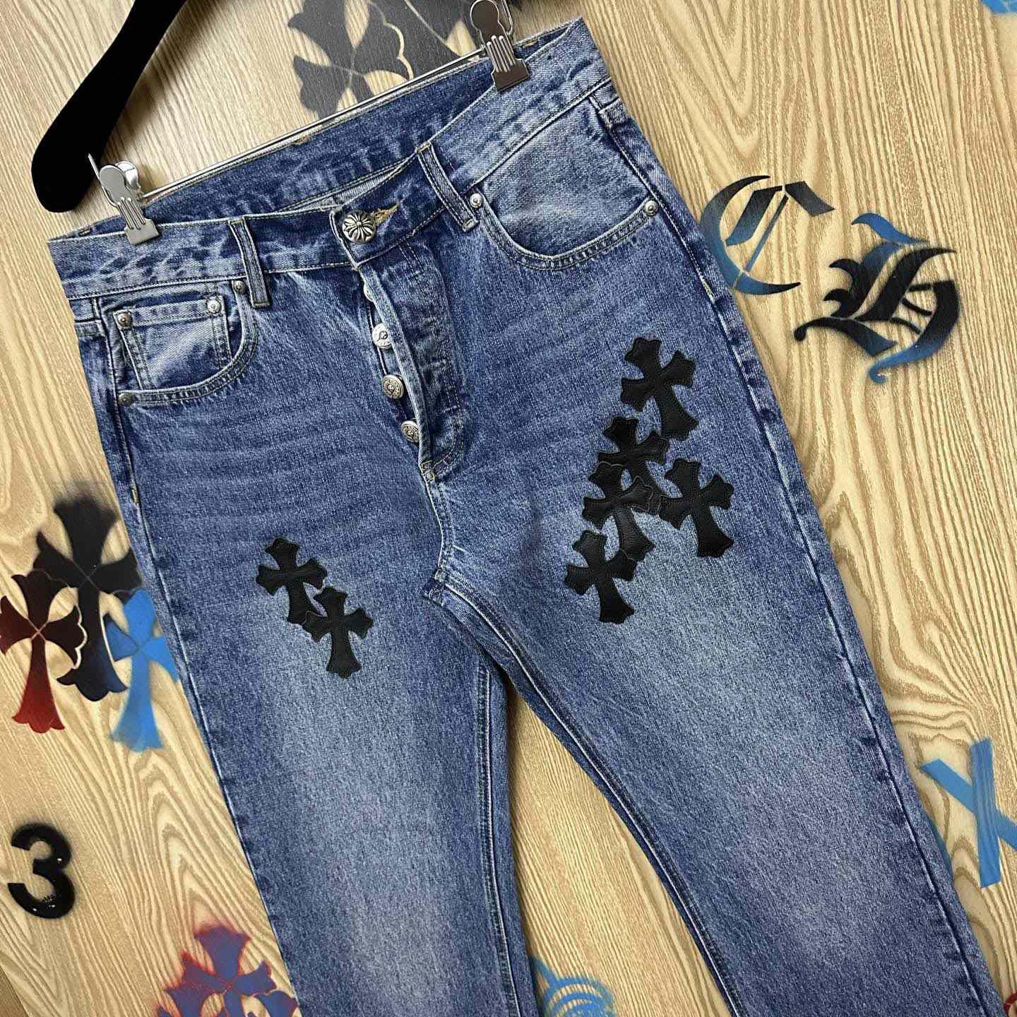 Chrome Hearts  Jeans  - DesignerGu