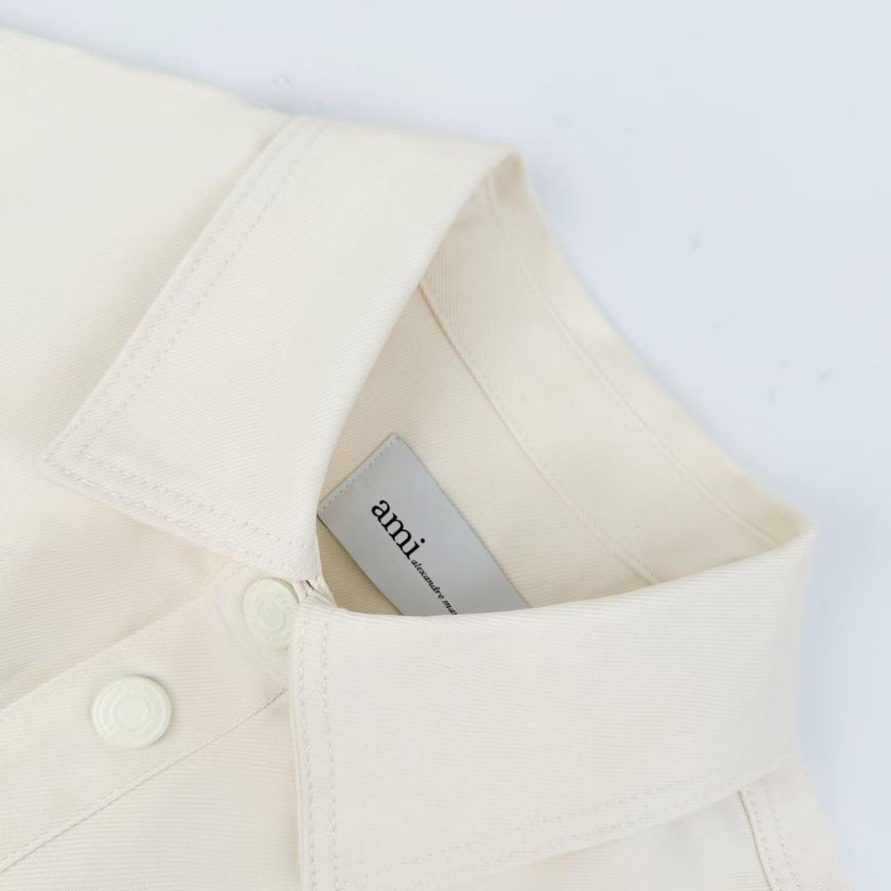 AMI Paris Logo-appliqué Denim Overshirt Off White - DesignerGu