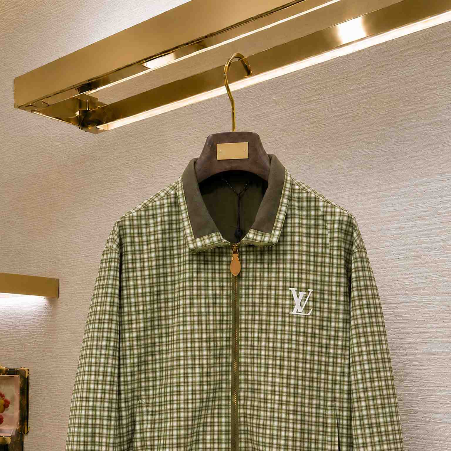 Louis Vuitton Signature-Printed Checkered Tracksuit Top 1AKOF6 - DesignerGu