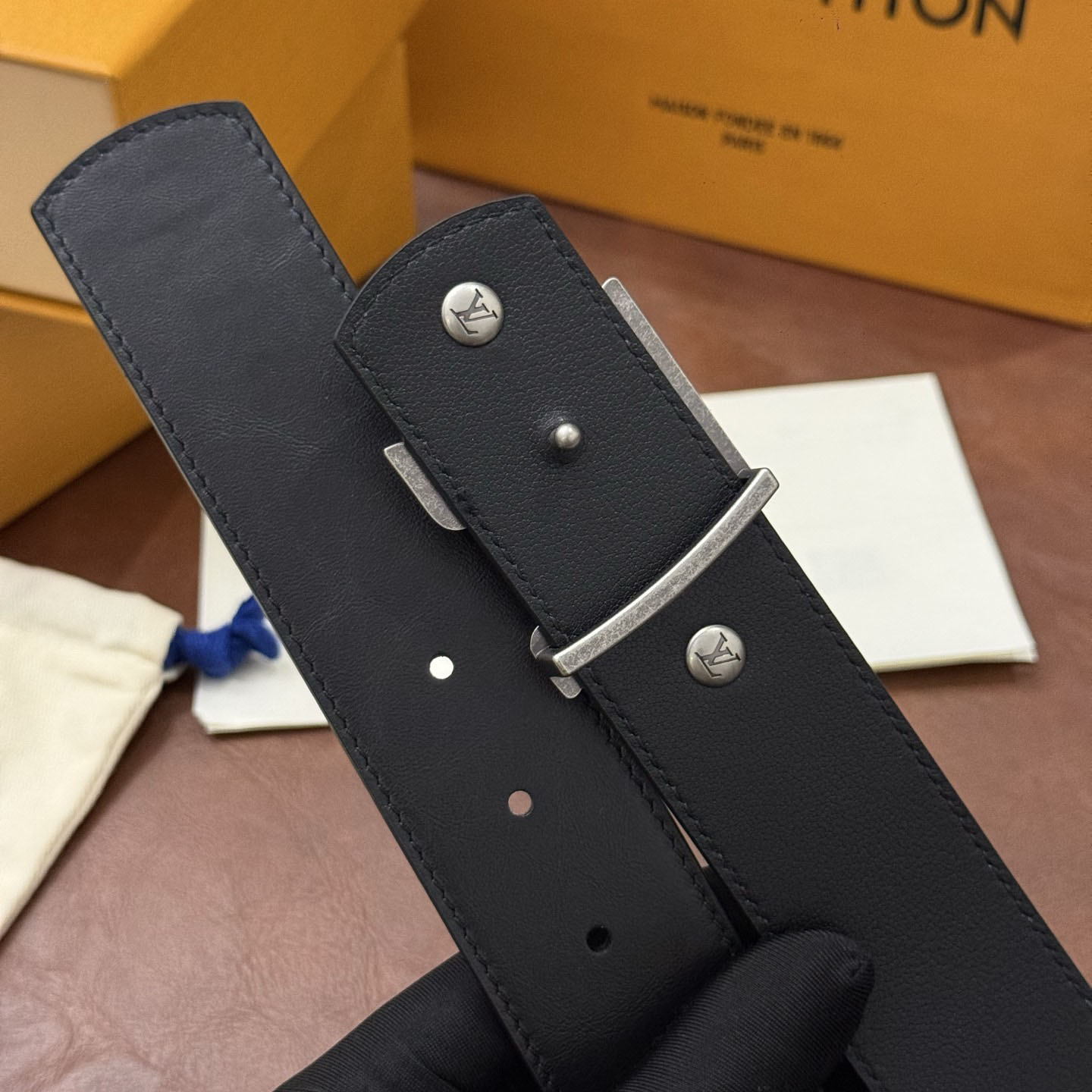 Louis Vuitton LV Dimension Drift Flower Studs 40mm Reversible Belt - DesignerGu