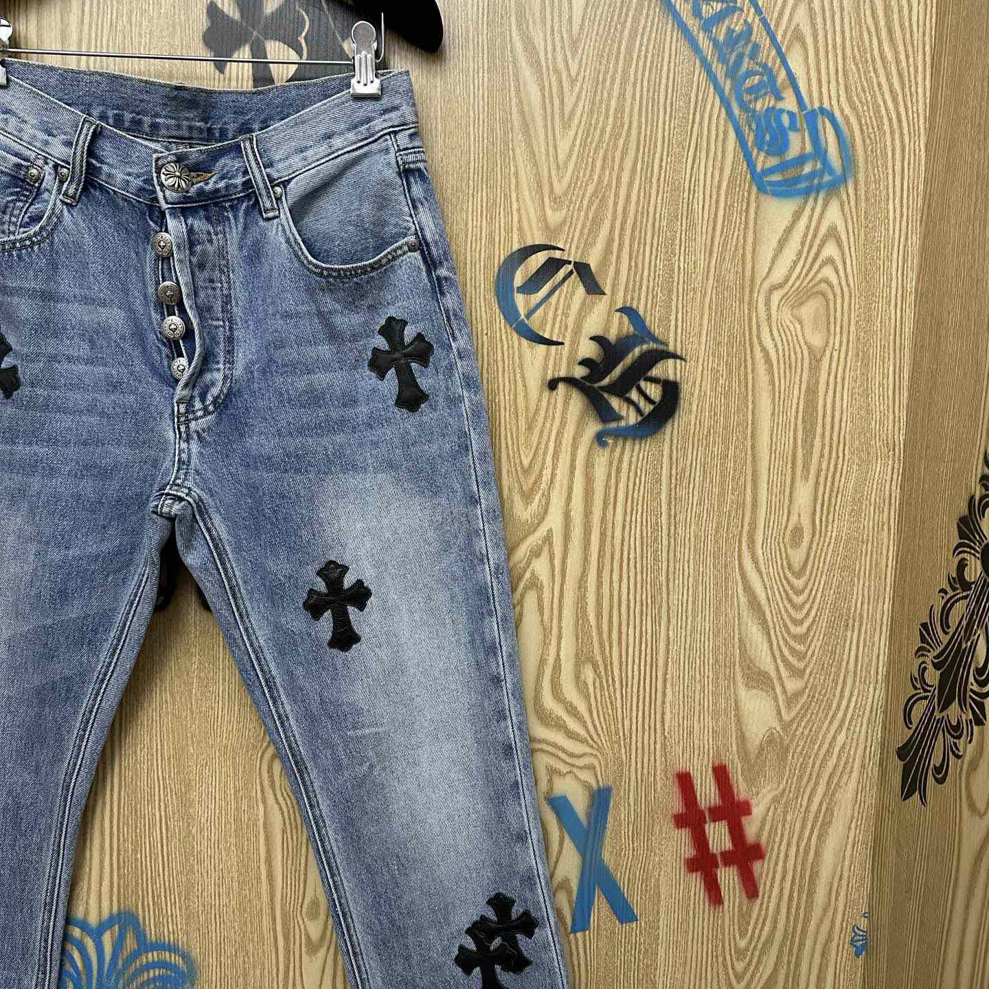 Chrome Hearts  Jeans  - DesignerGu