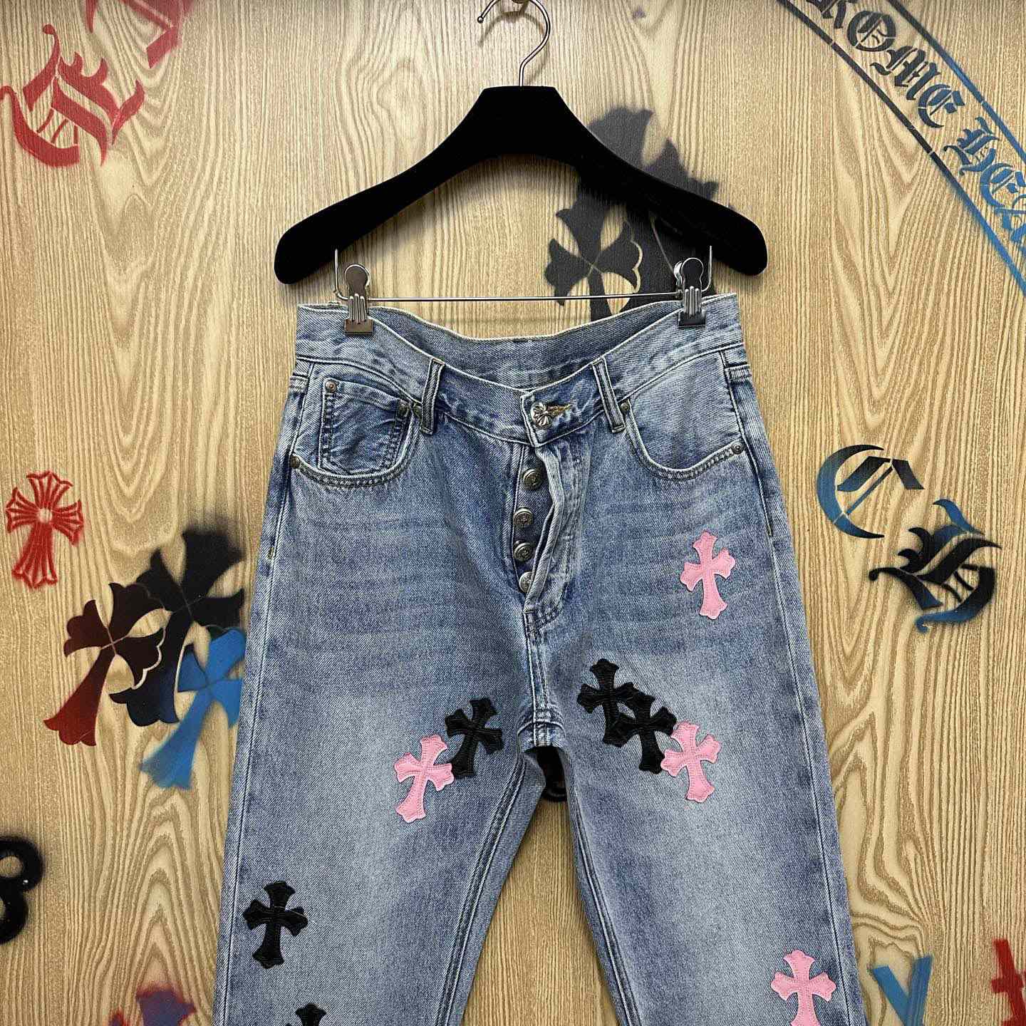 Chrome Hearts  Jeans  - DesignerGu
