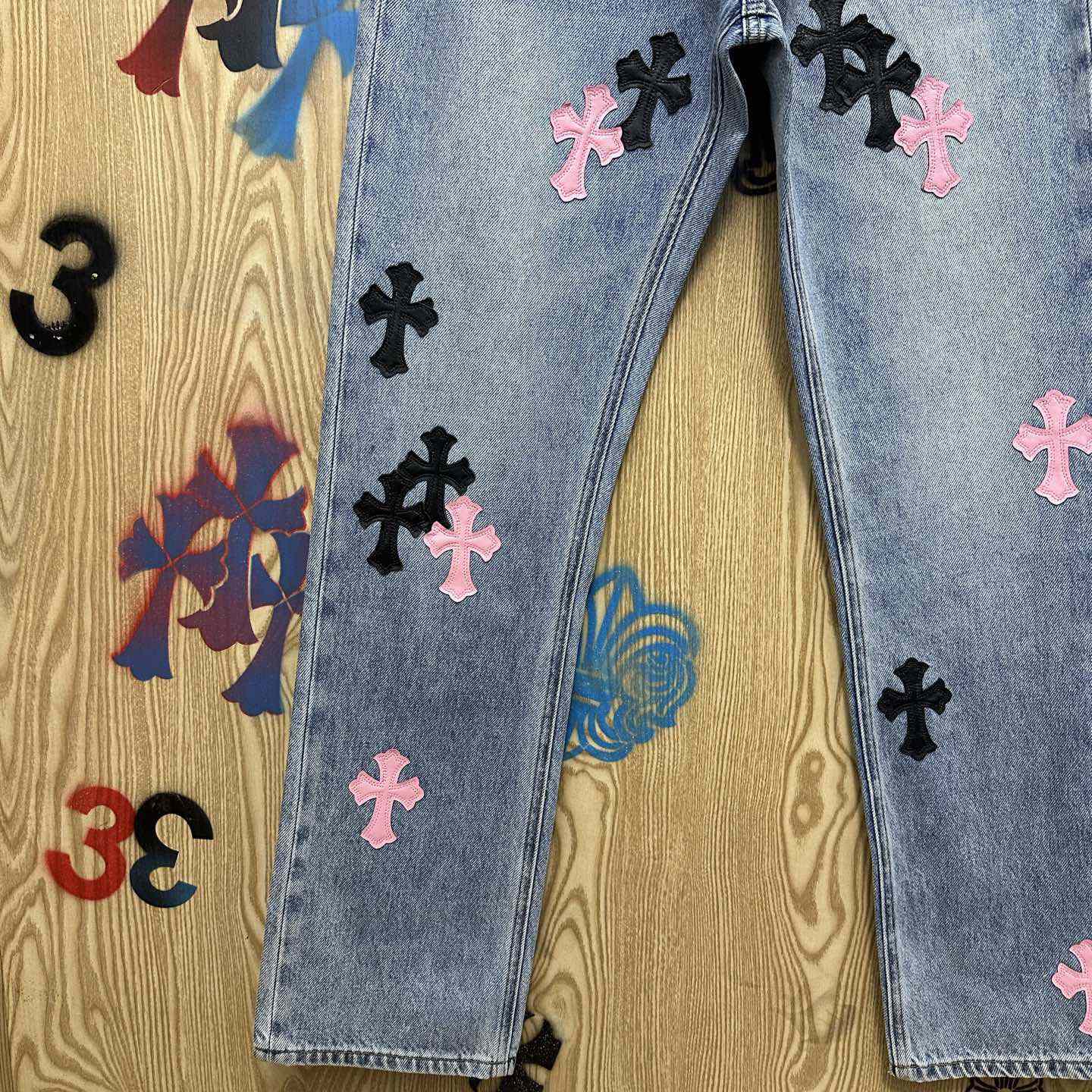 Chrome Hearts  Jeans  - DesignerGu