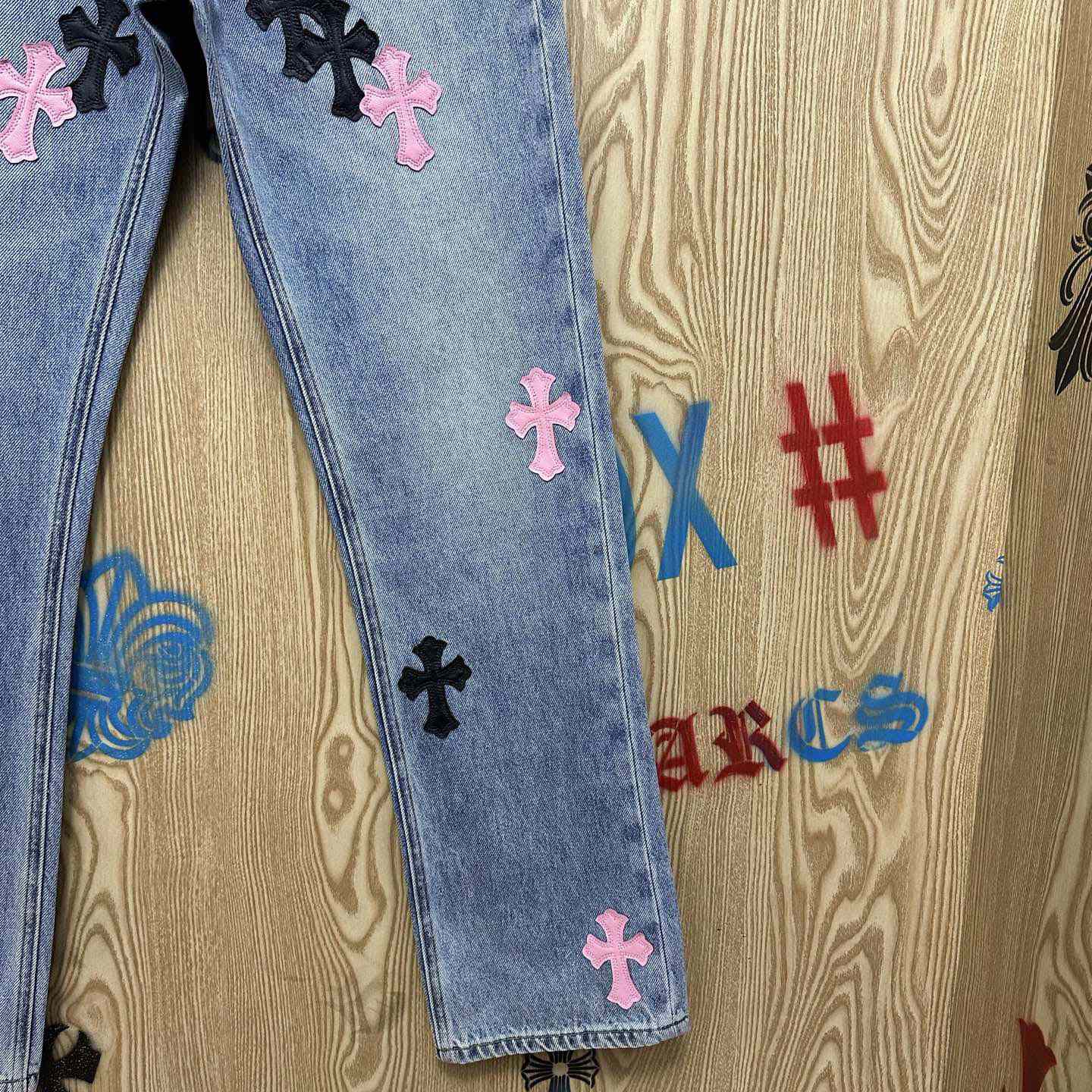 Chrome Hearts  Jeans  - DesignerGu