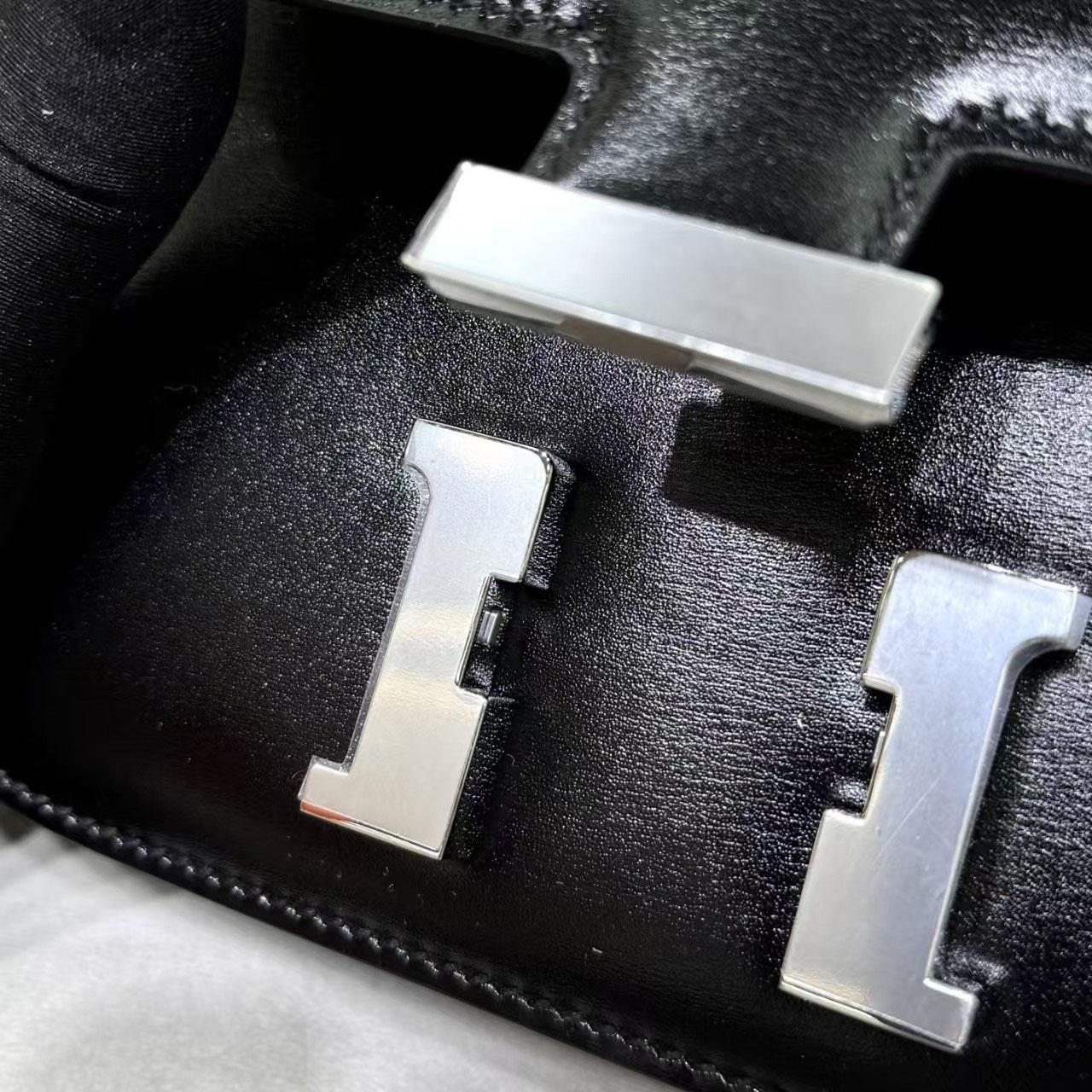 Hermès Box Constance 19 Black - DesignerGu