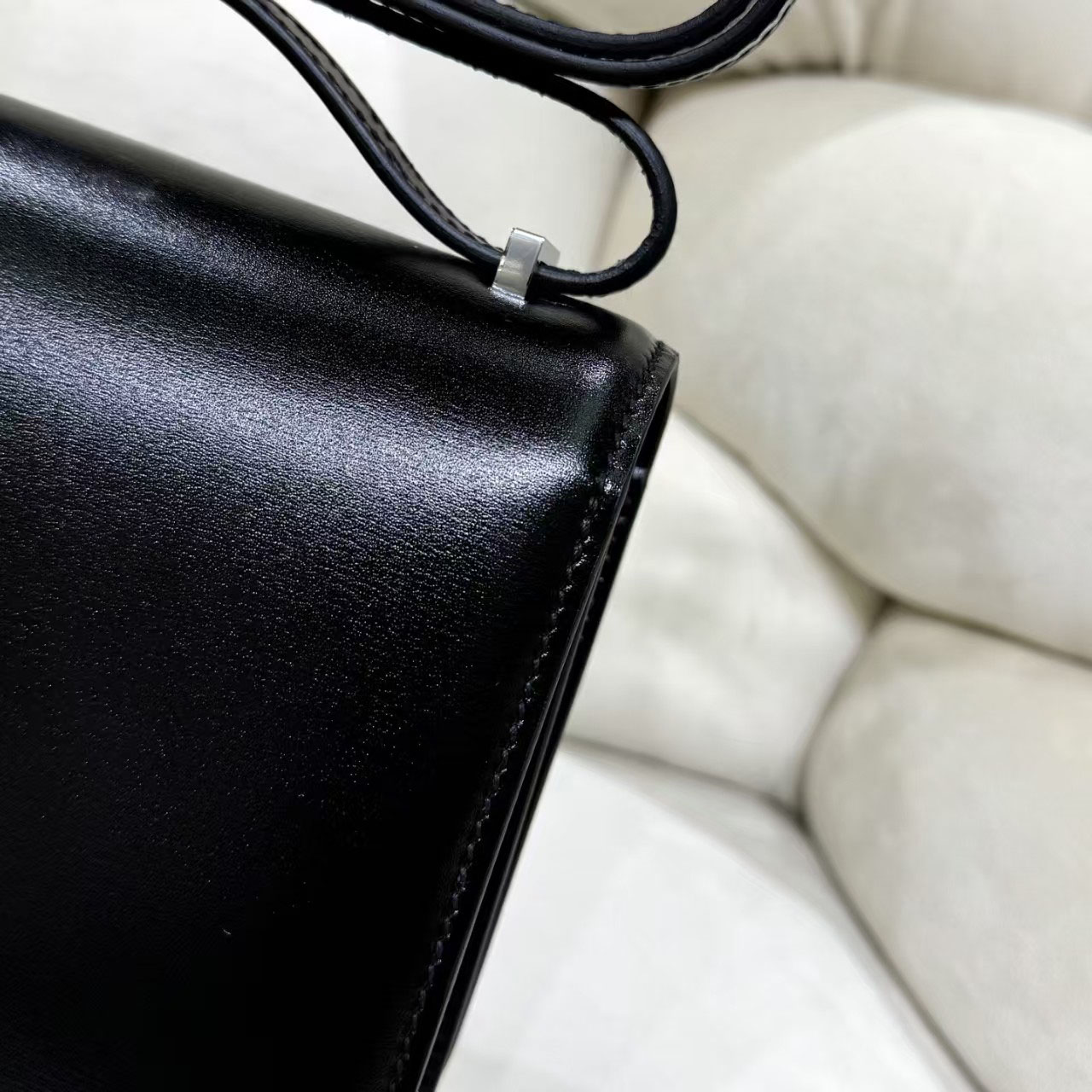Hermès Box Constance 19 Black - DesignerGu