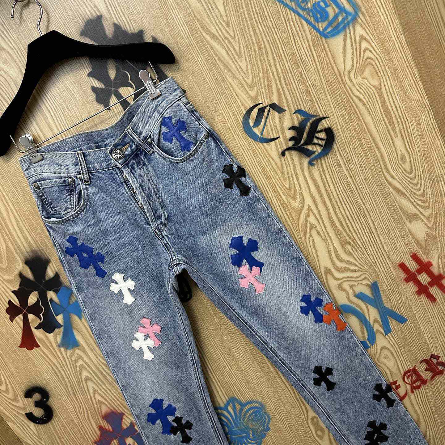 Chrome Hearts  Jeans  - DesignerGu
