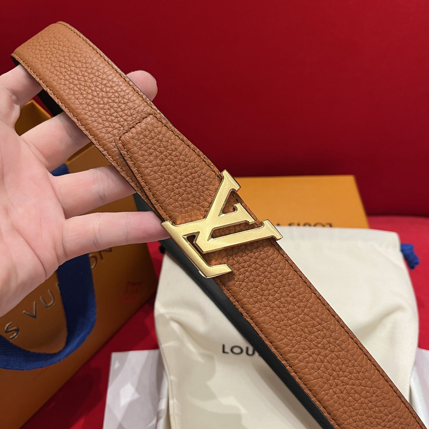 Louis Vuitton  LV Heritage 35mm Reversible Belt - DesignerGu