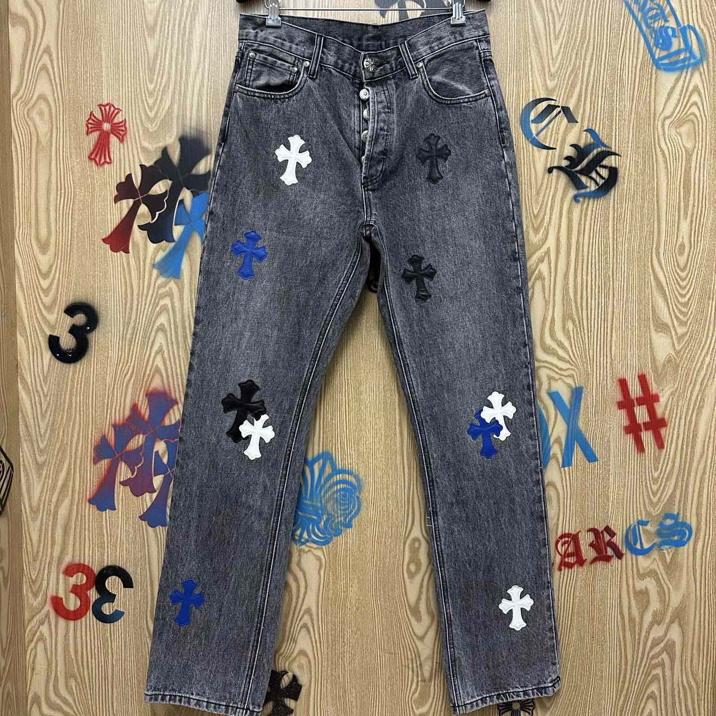Chrome Hearts  Jeans  - DesignerGu