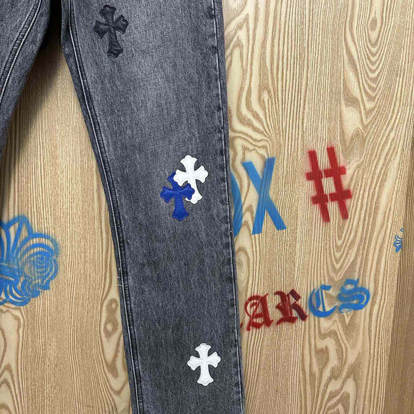 Chrome Hearts  Jeans  - DesignerGu