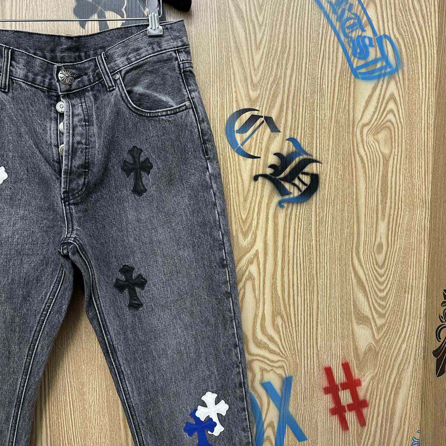 Chrome Hearts  Jeans  - DesignerGu
