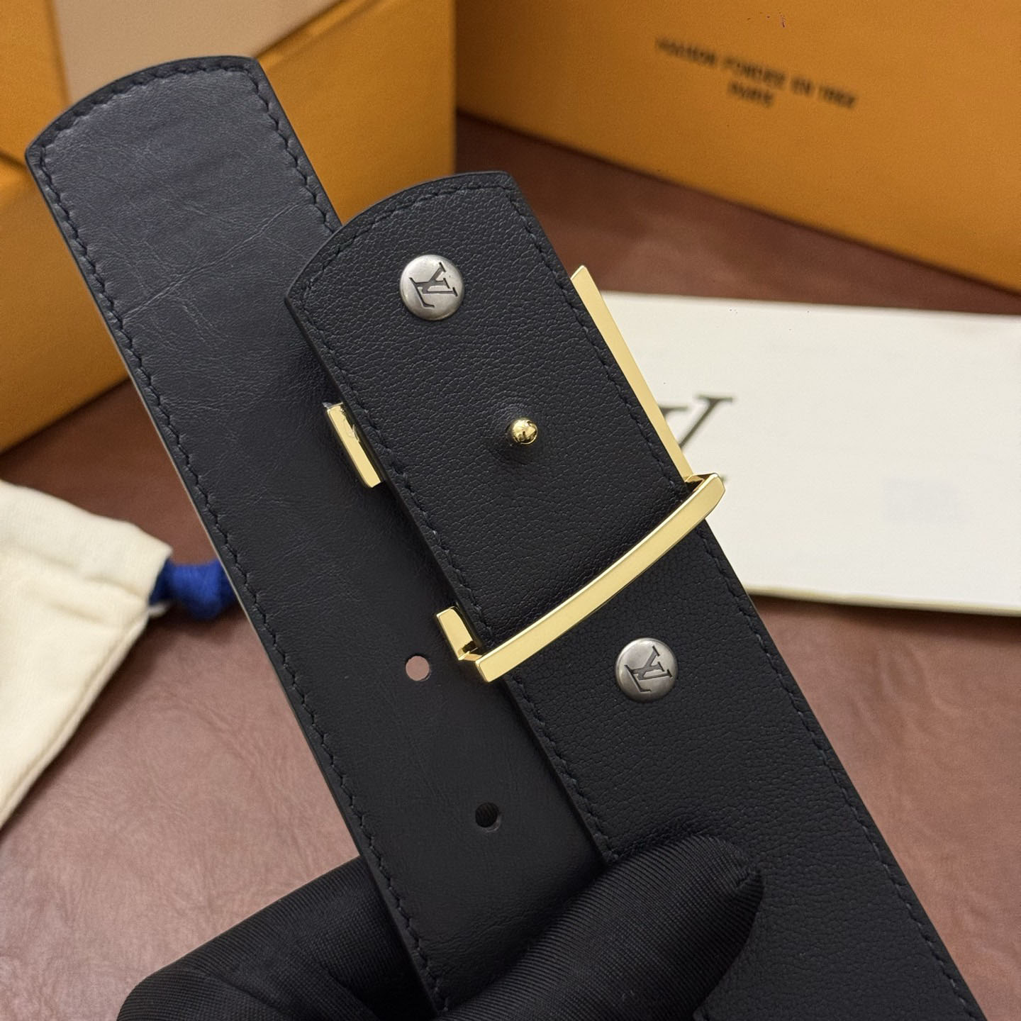 Louis Vuitton LV Dimension Drift Flower Studs 40mm Reversible Belt - DesignerGu