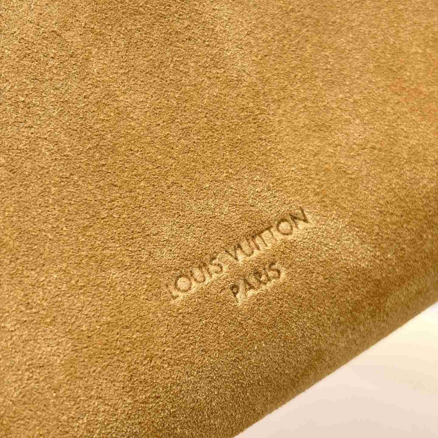 Louis Vuitton Side Trunk MM M2A041 - DesignerGu