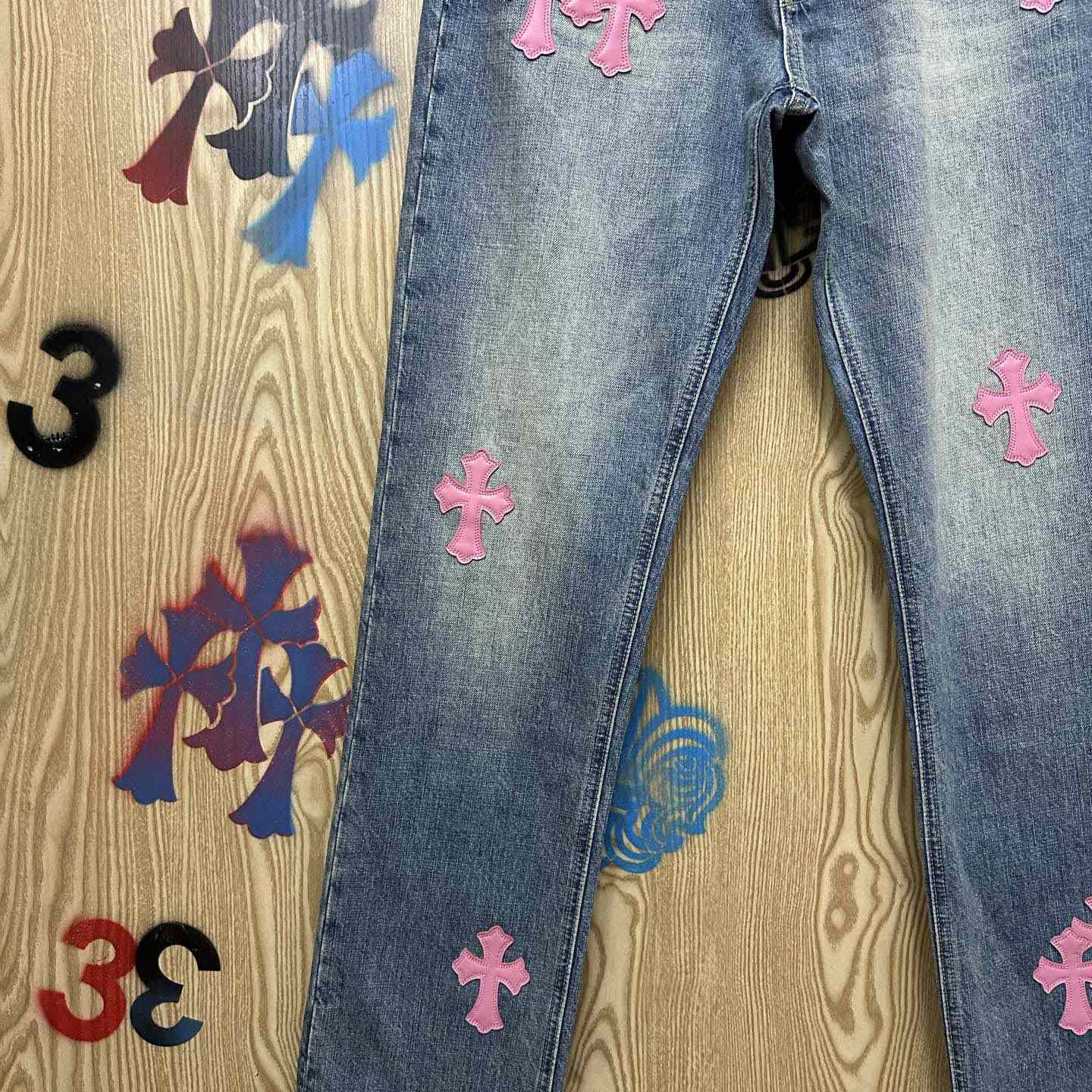 Chrome Hearts  Jeans  - DesignerGu