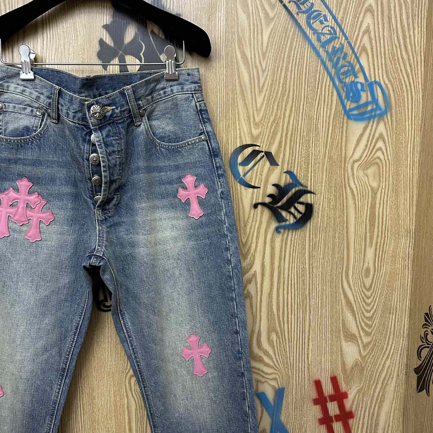 Chrome Hearts  Jeans  - DesignerGu