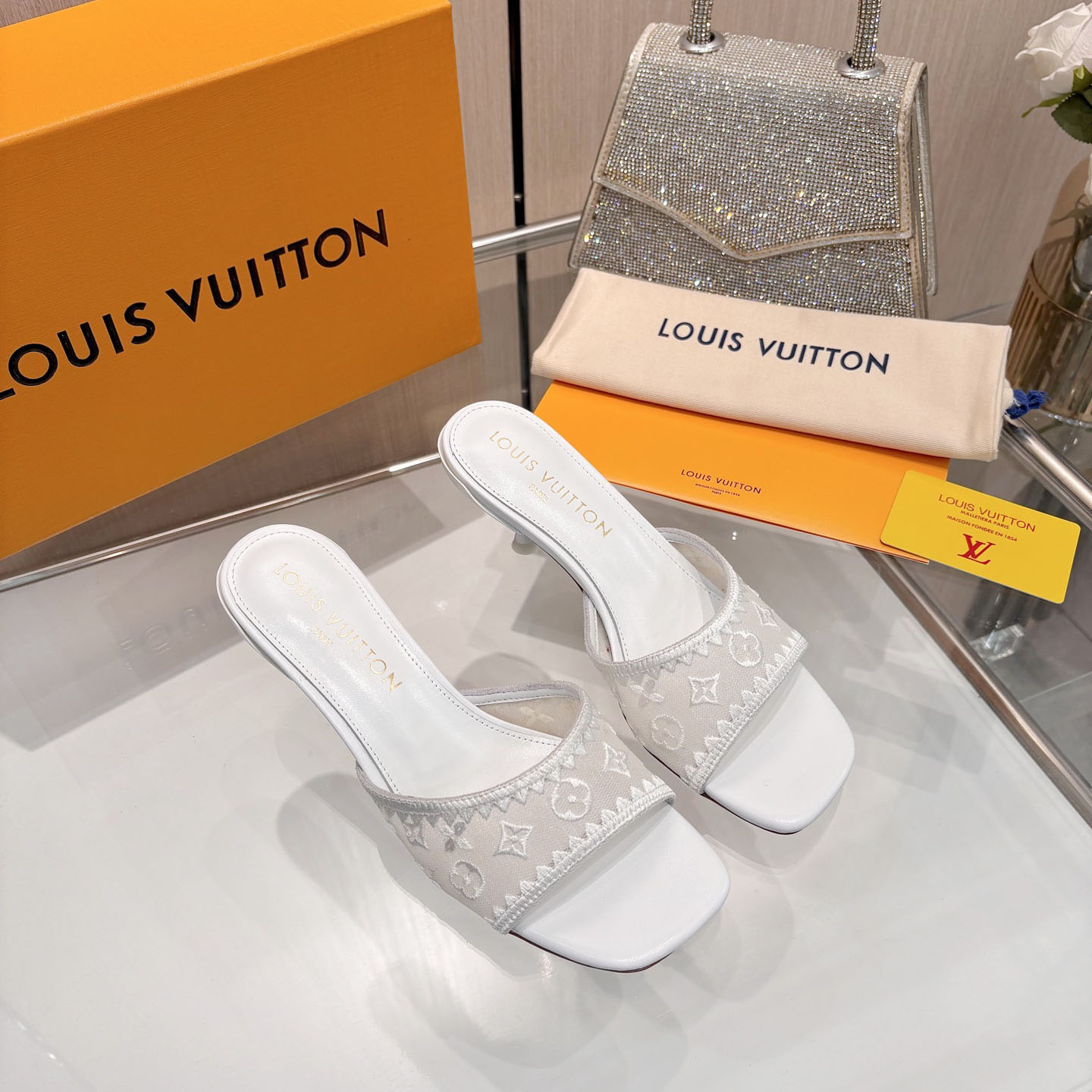 Louis Vuitton 6AM Mule - DesignerGu