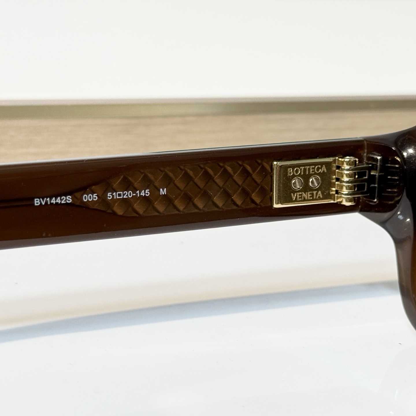 Bottega Veneta BV1442S Sunglasses    - DesignerGu