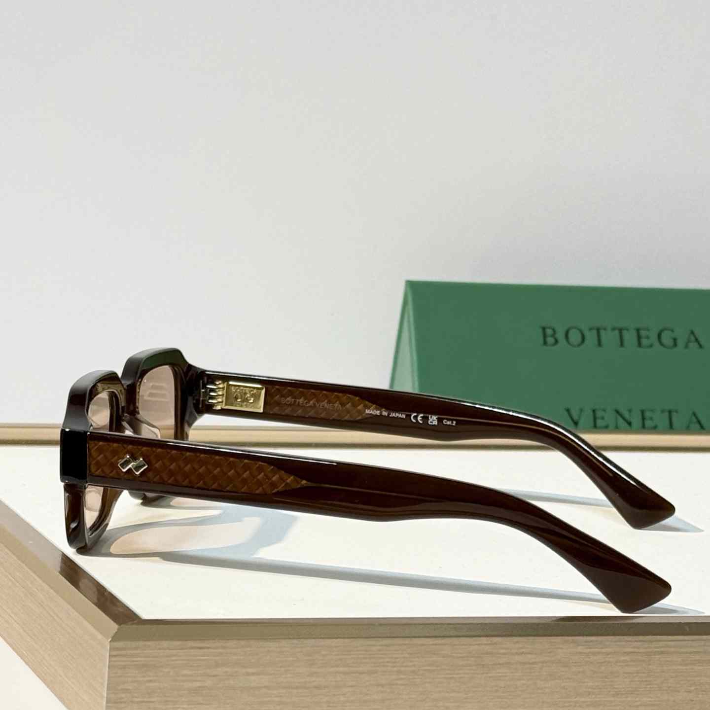 Bottega Veneta BV1442S Sunglasses    - DesignerGu