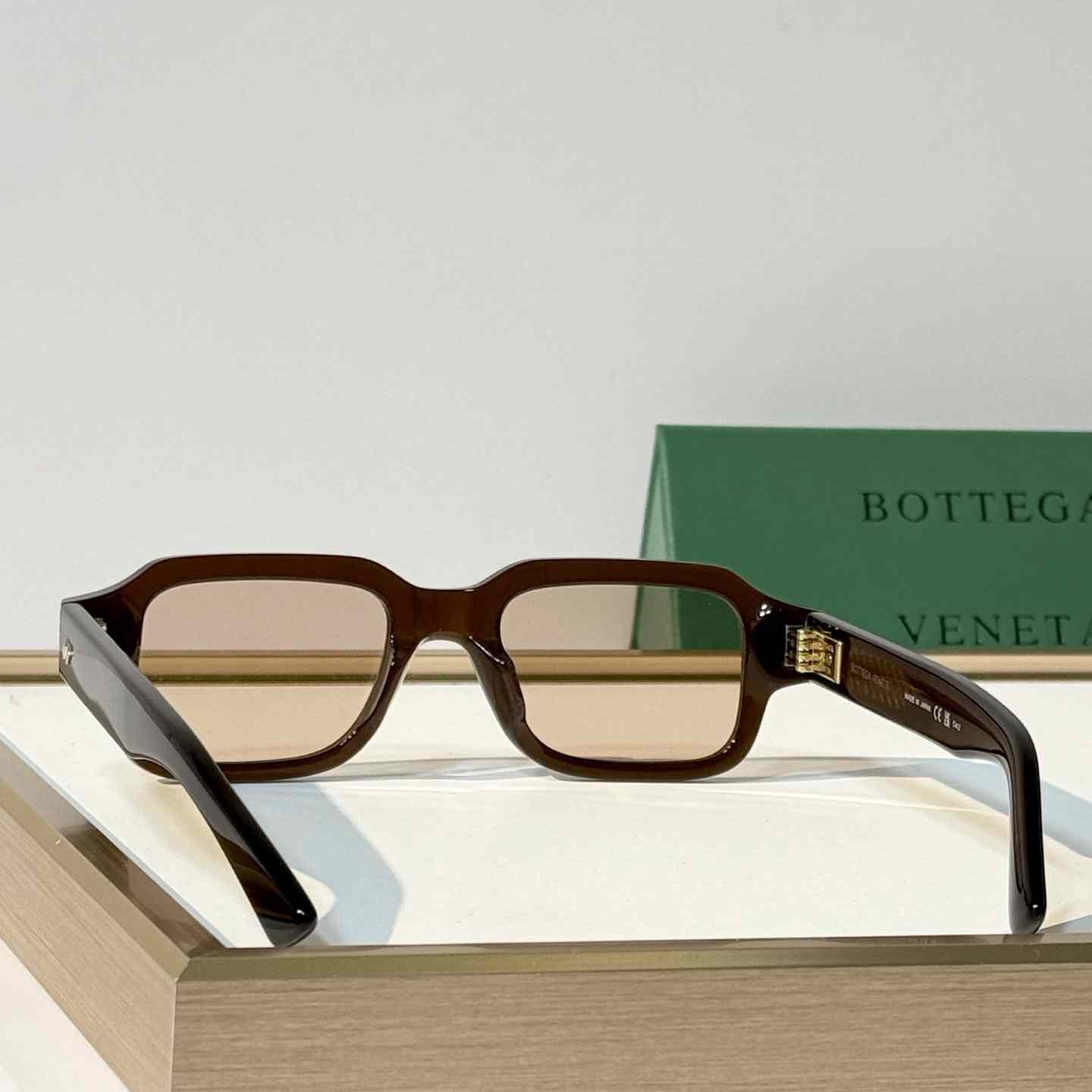 Bottega Veneta BV1442S Sunglasses    - DesignerGu