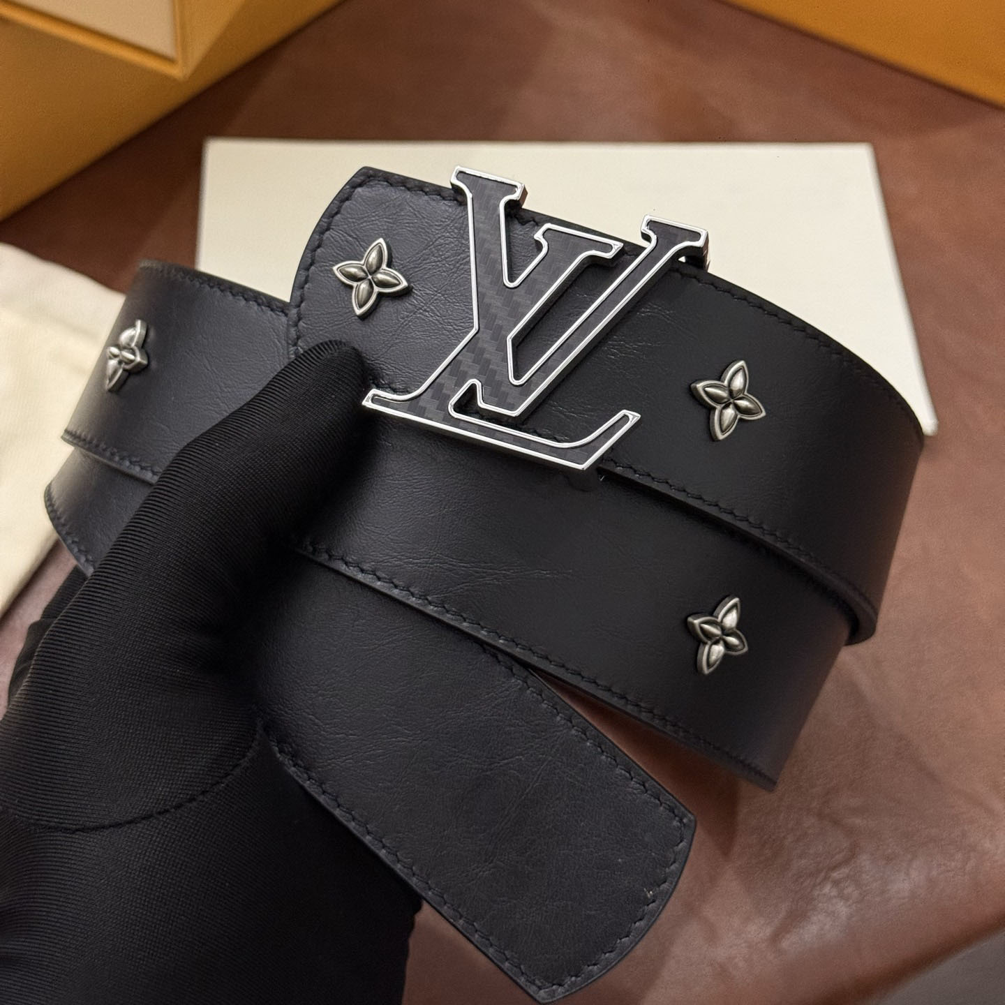 Louis Vuitton LV Dimension Drift Flower Studs 40mm Reversible Belt - DesignerGu