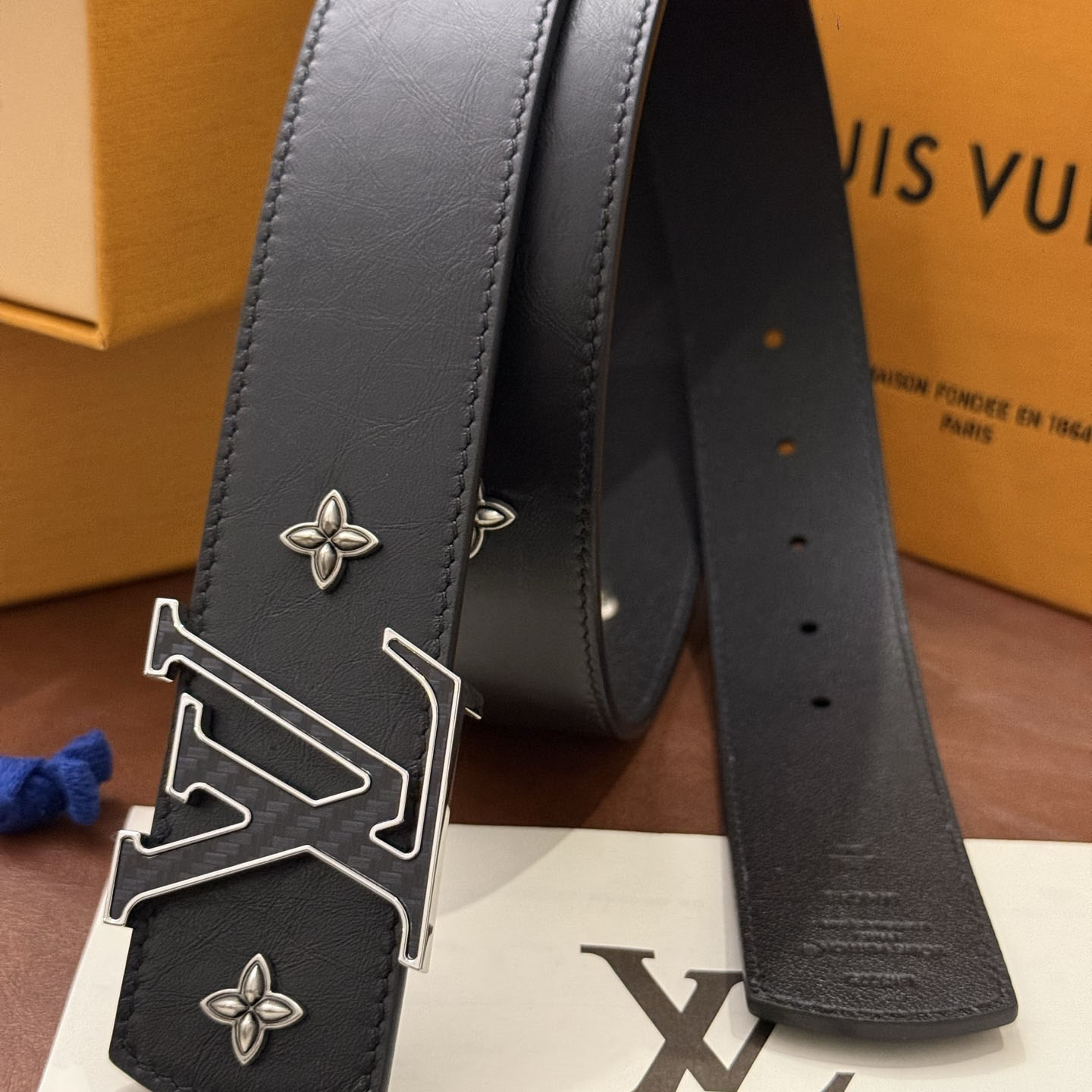 Louis Vuitton LV Dimension Drift Flower Studs 40mm Reversible Belt - DesignerGu