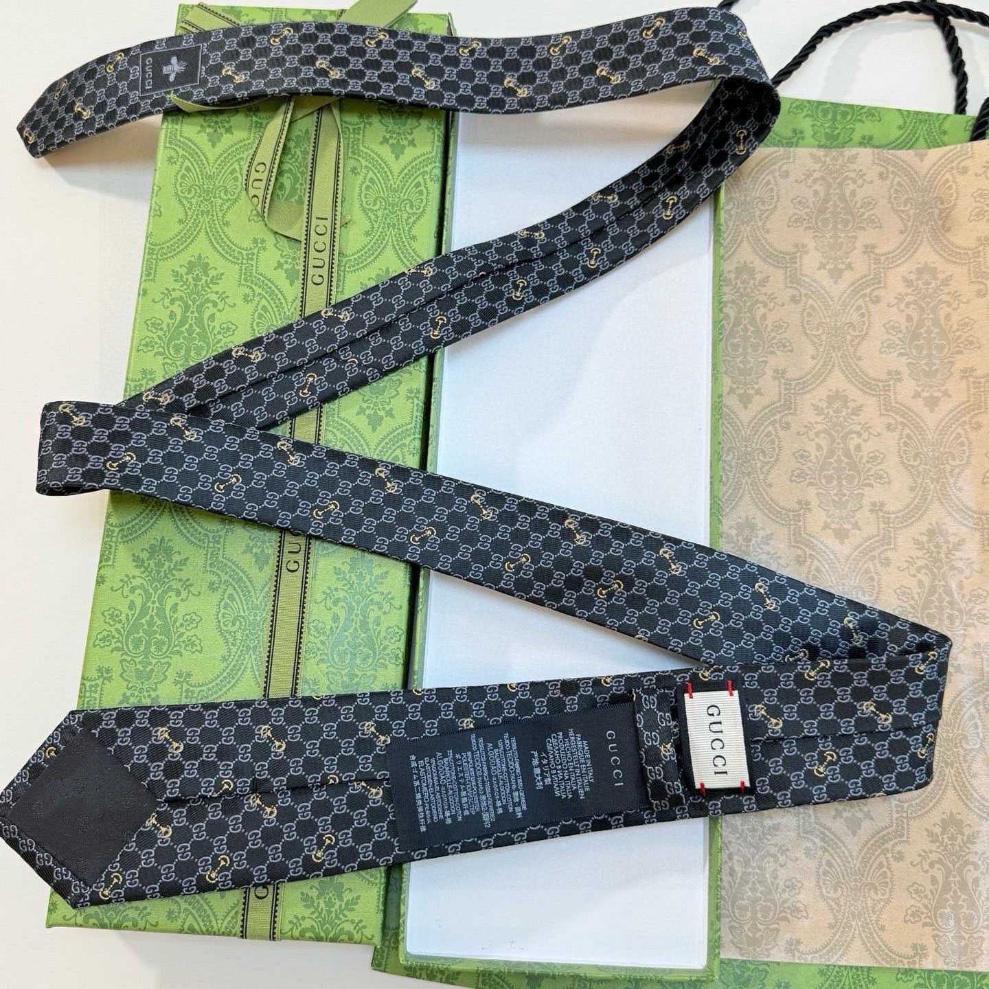 Gucci GG Silk Jacquard Tie - DesignerGu