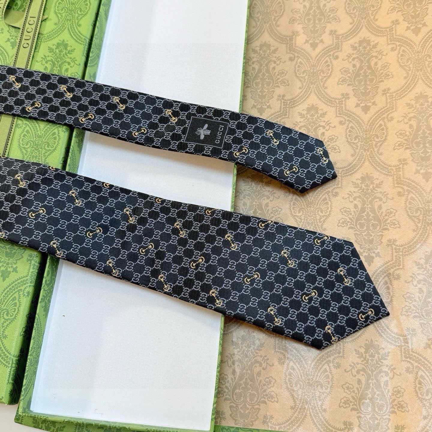 Gucci GG Silk Jacquard Tie - DesignerGu