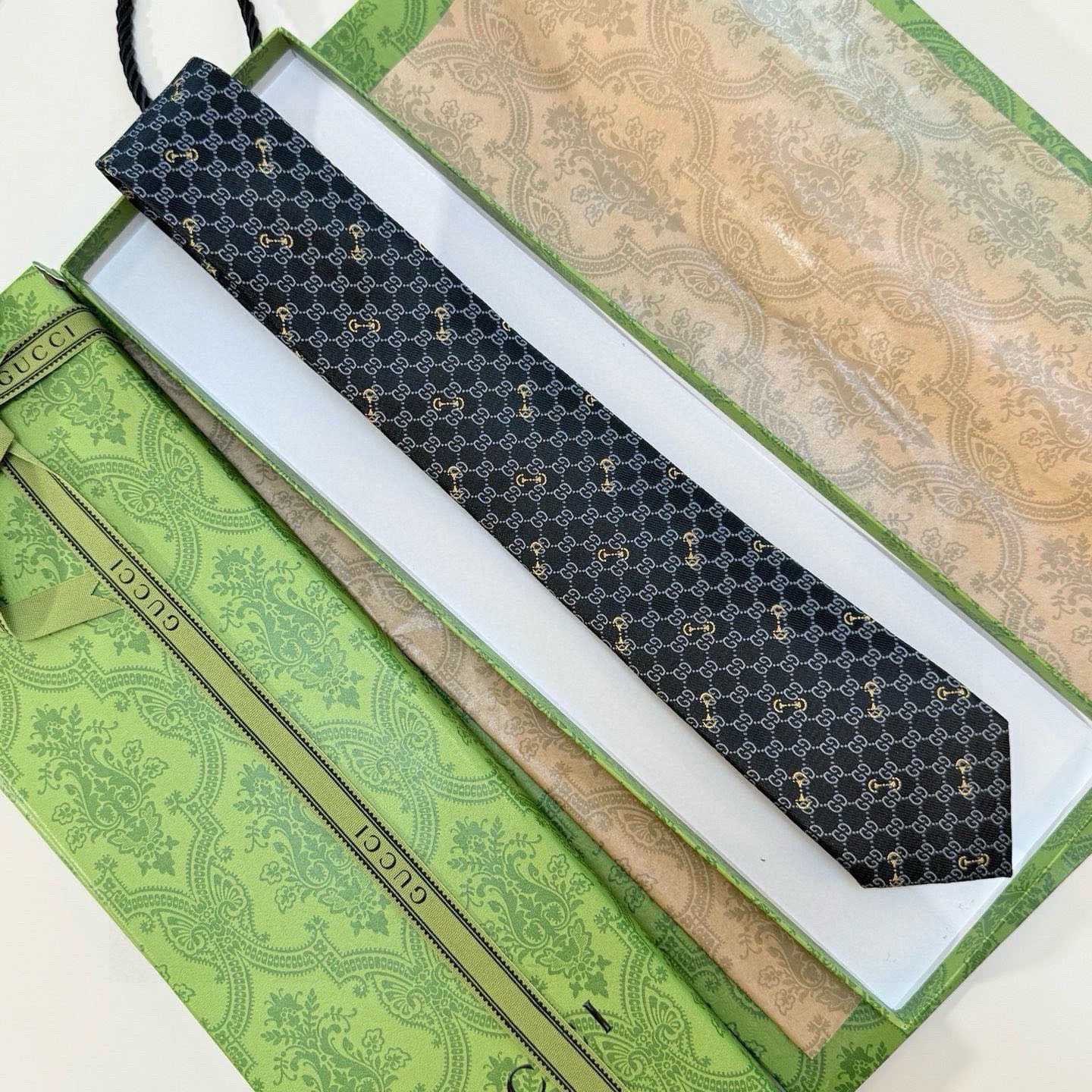 Gucci GG Silk Jacquard Tie - DesignerGu