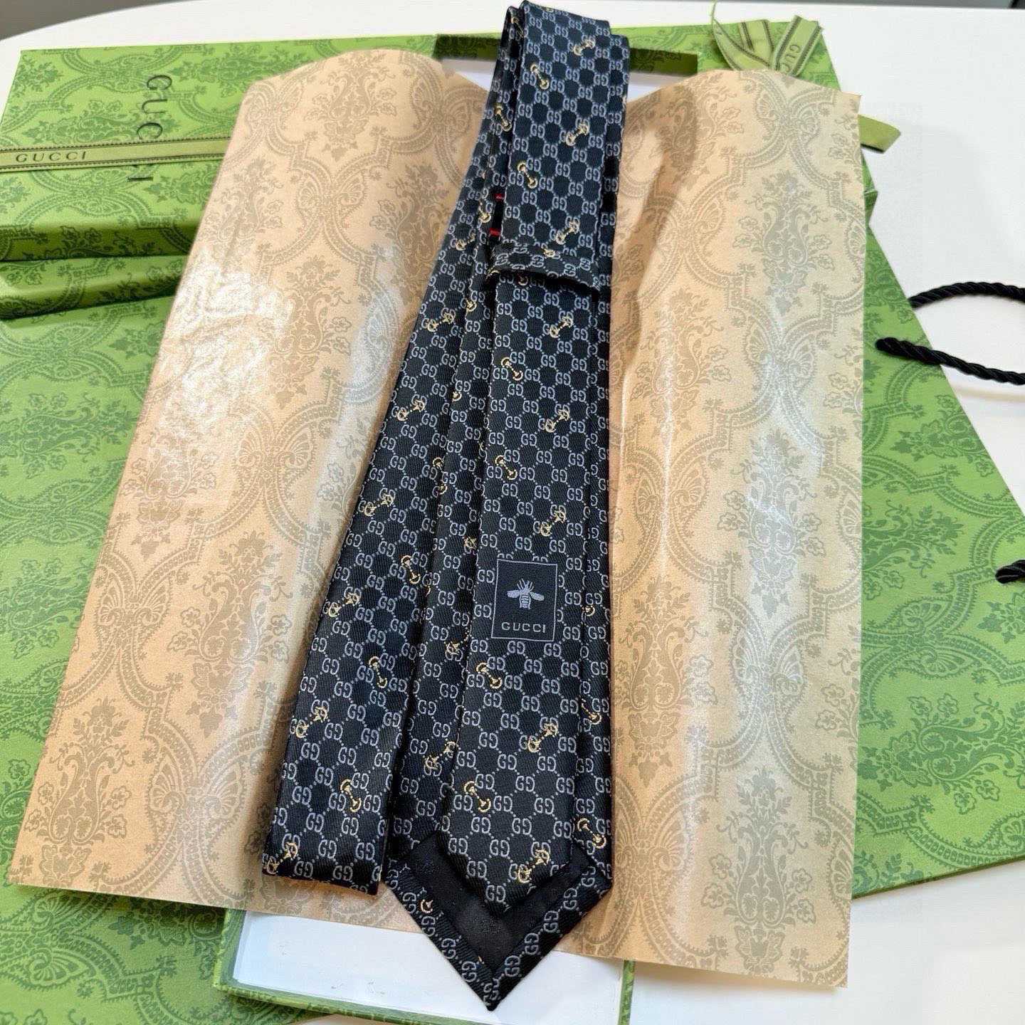 Gucci GG Silk Jacquard Tie - DesignerGu