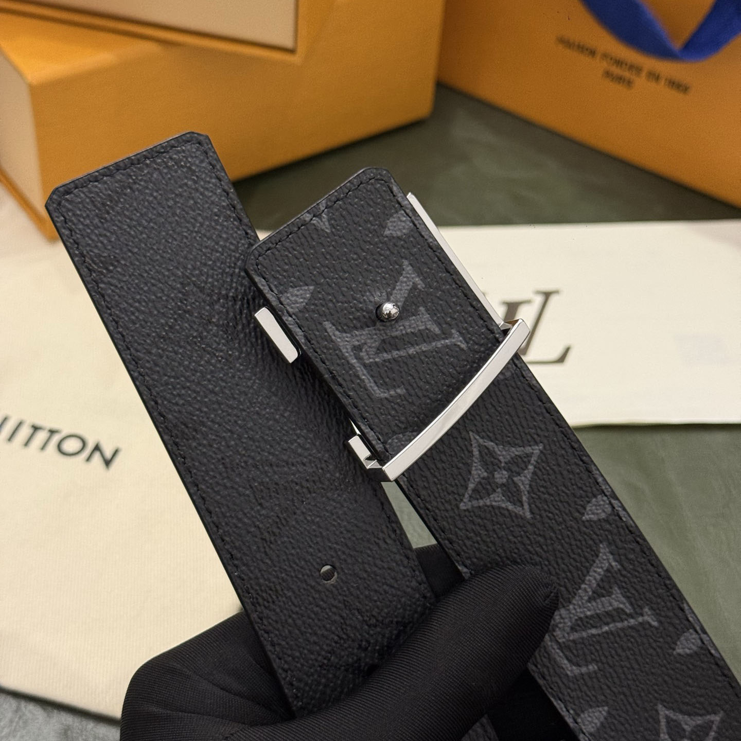 Louis Vuitton LV Initiales Monogram Midnight 40mm Reversible Belt  - DesignerGu
