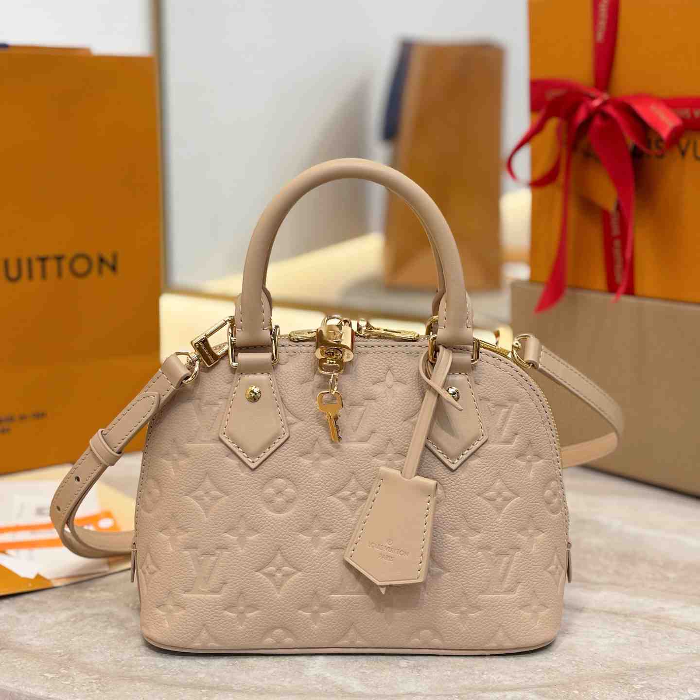 Louis Vuitton Alma BB M2A126 - DesignerGu