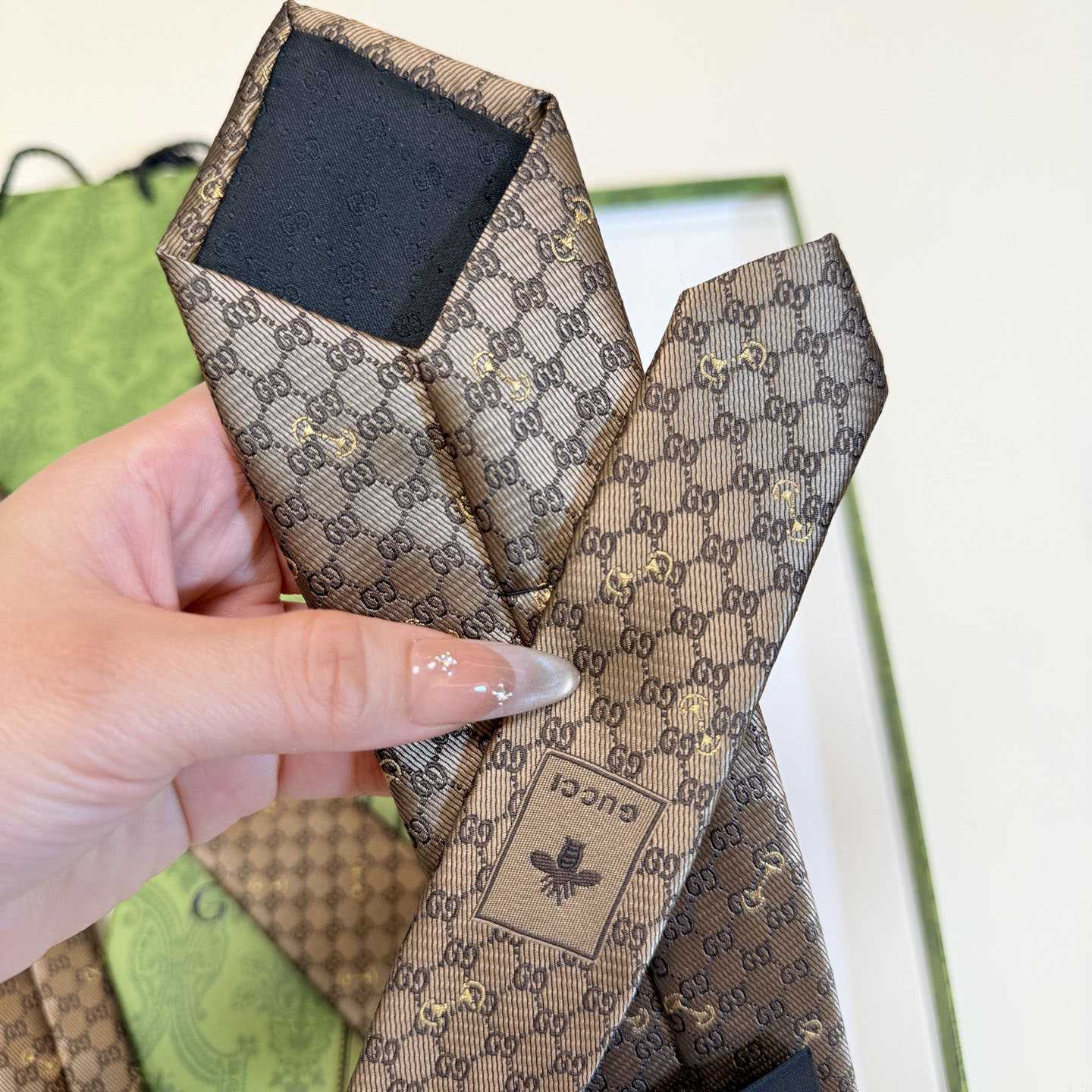Gucci GG Silk Jacquard Tie - DesignerGu