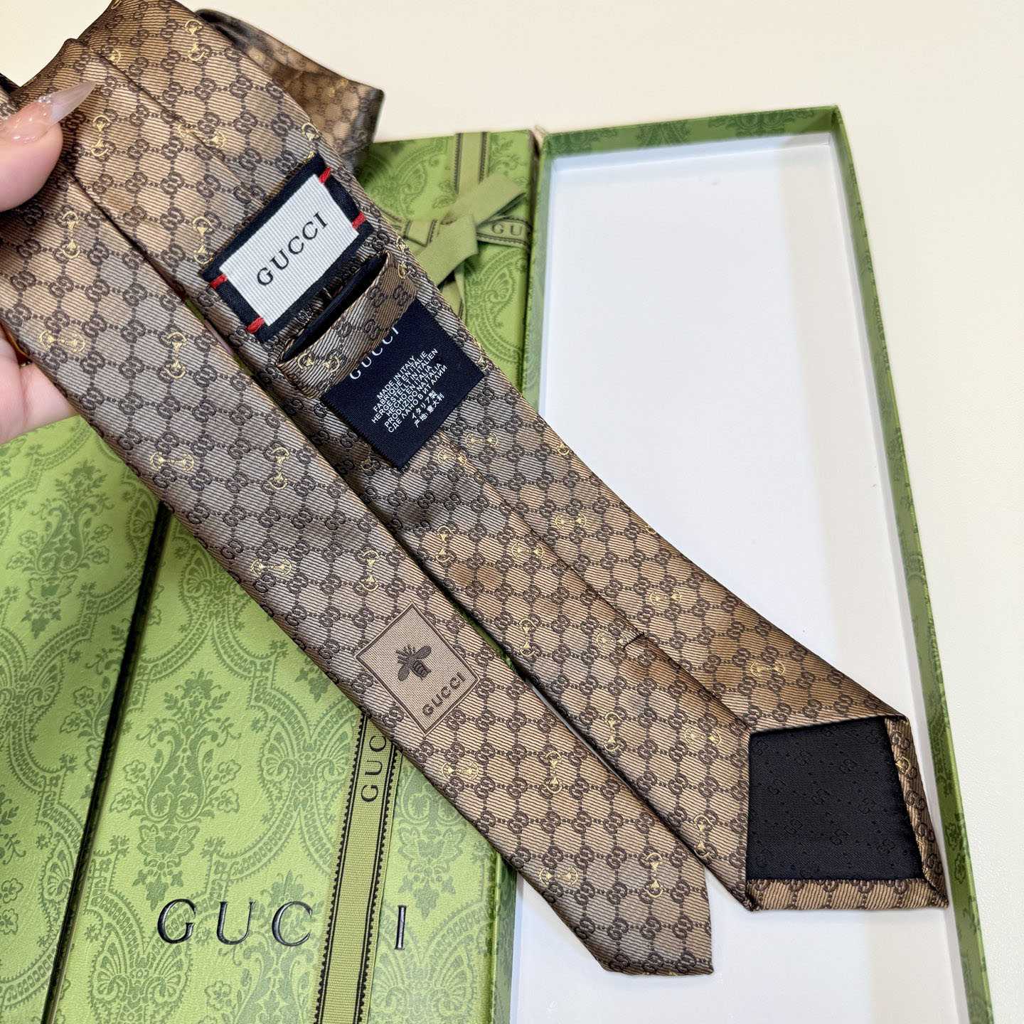 Gucci GG Silk Jacquard Tie - DesignerGu