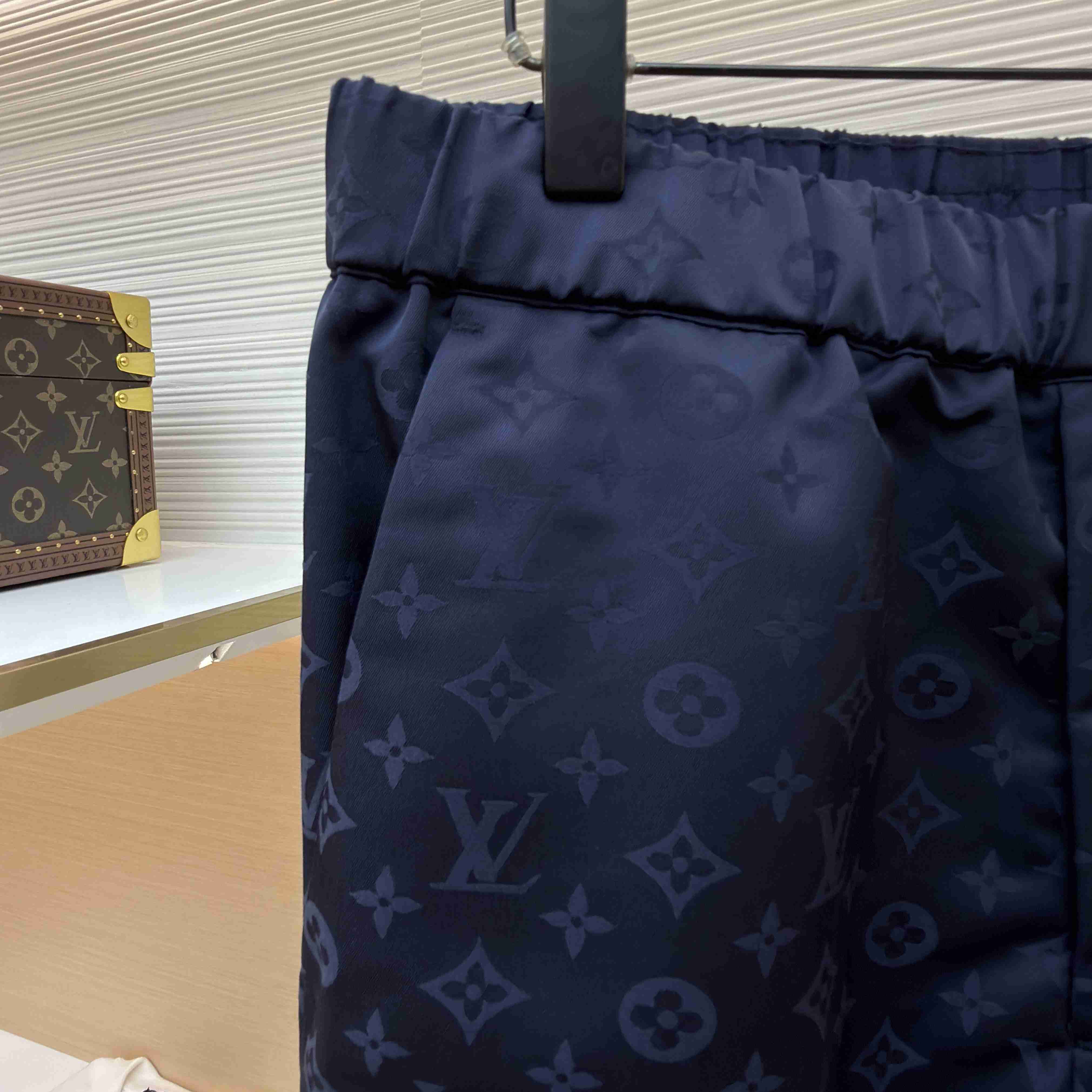 Louis Vuitton Monogram Drawstring Pants 1AJIFR - DesignerGu