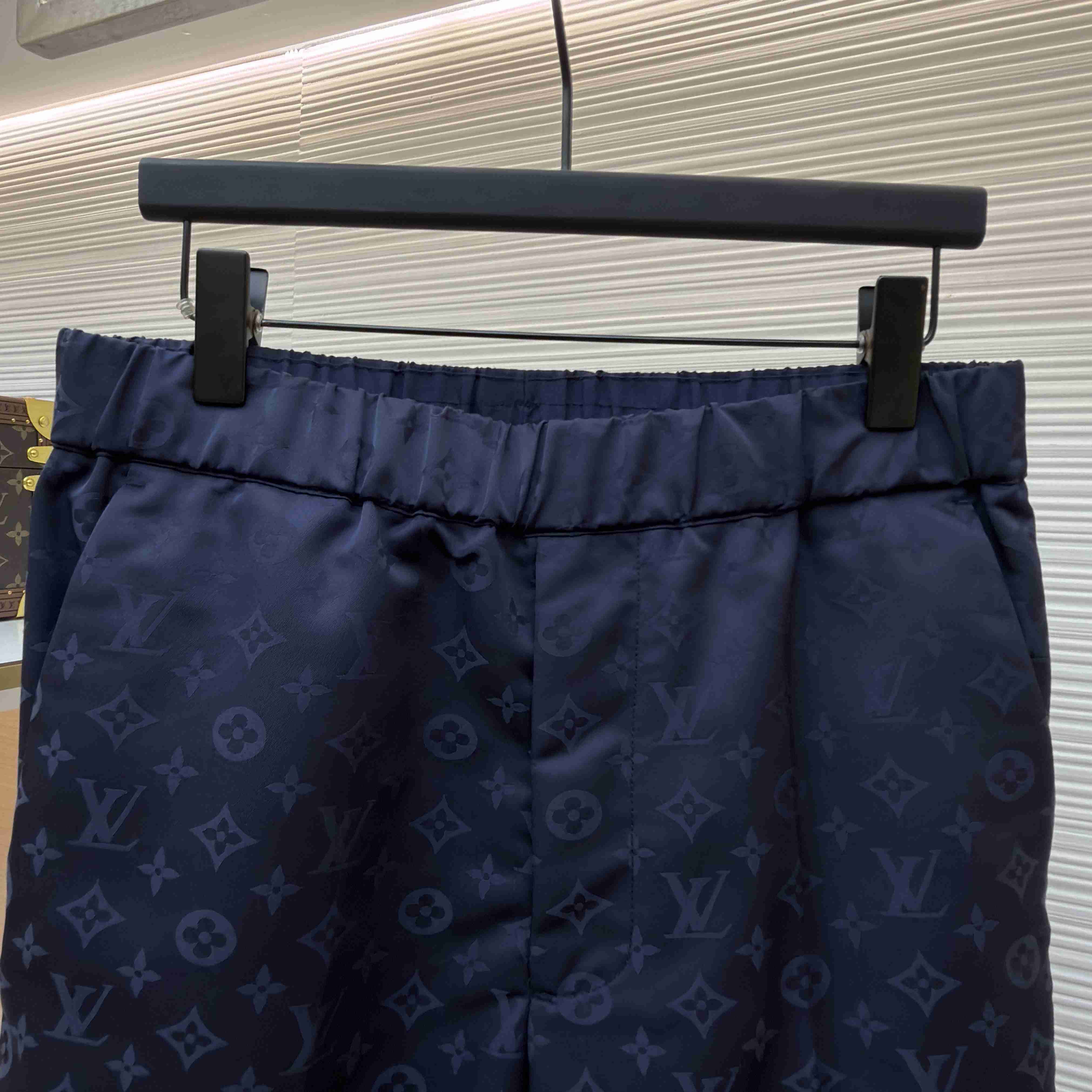 Louis Vuitton Monogram Drawstring Pants 1AJIFR - DesignerGu