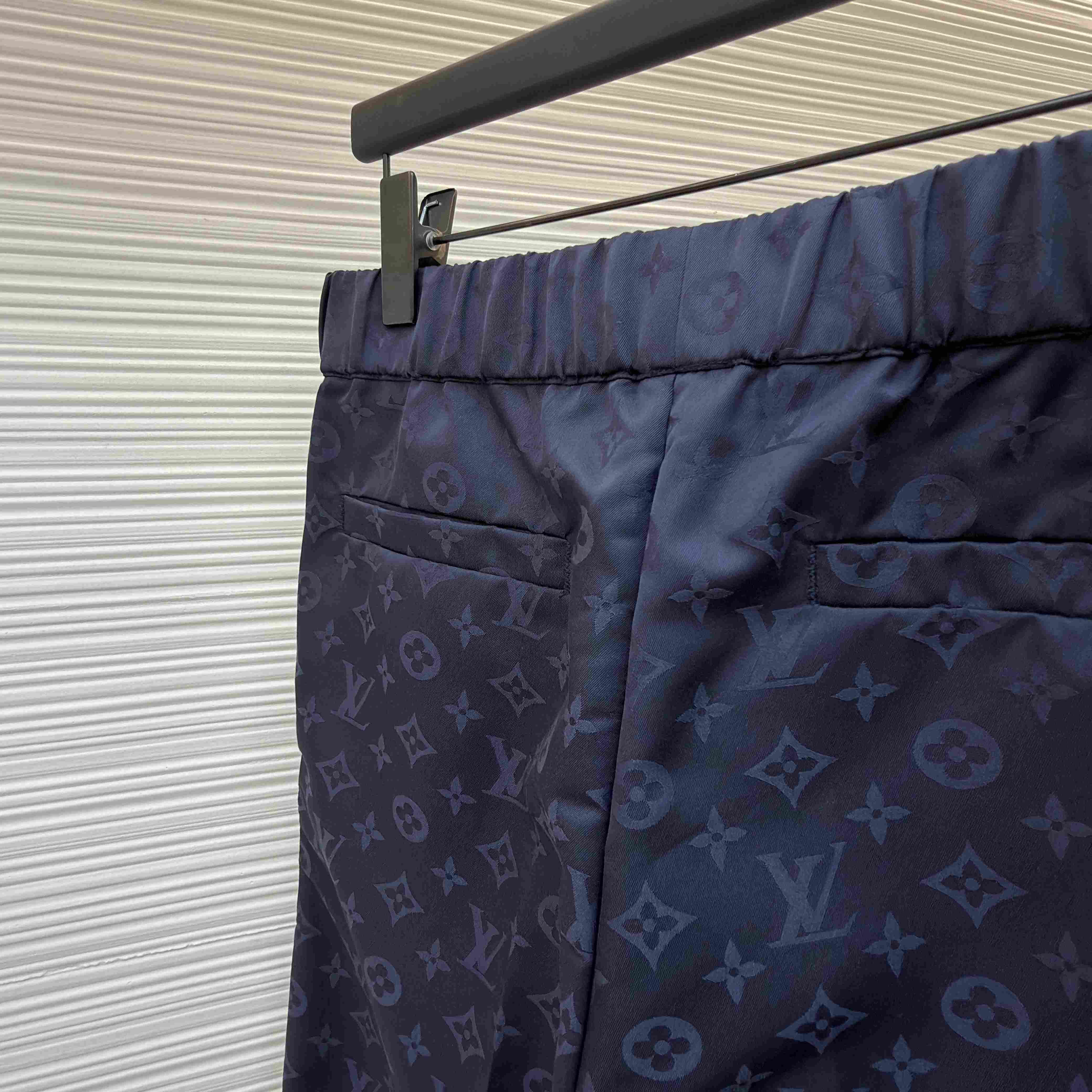 Louis Vuitton Monogram Drawstring Pants 1AJIFR - DesignerGu