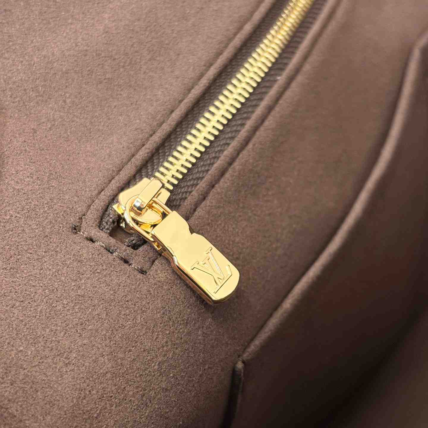 Louis Vuitton All In One M29836 - DesignerGu