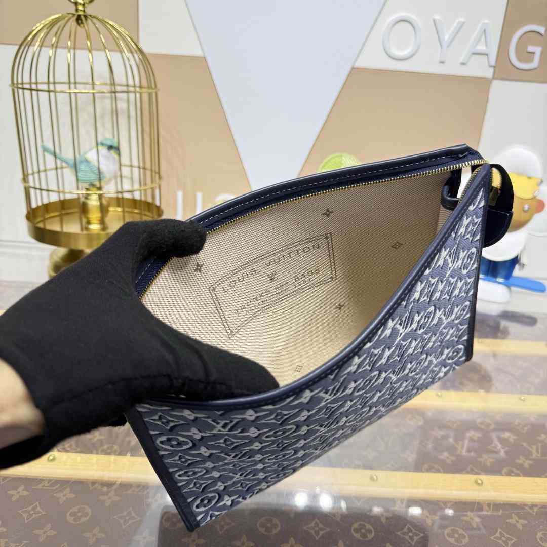 Louis Vuitton Poche Toilette M2A310 - DesignerGu